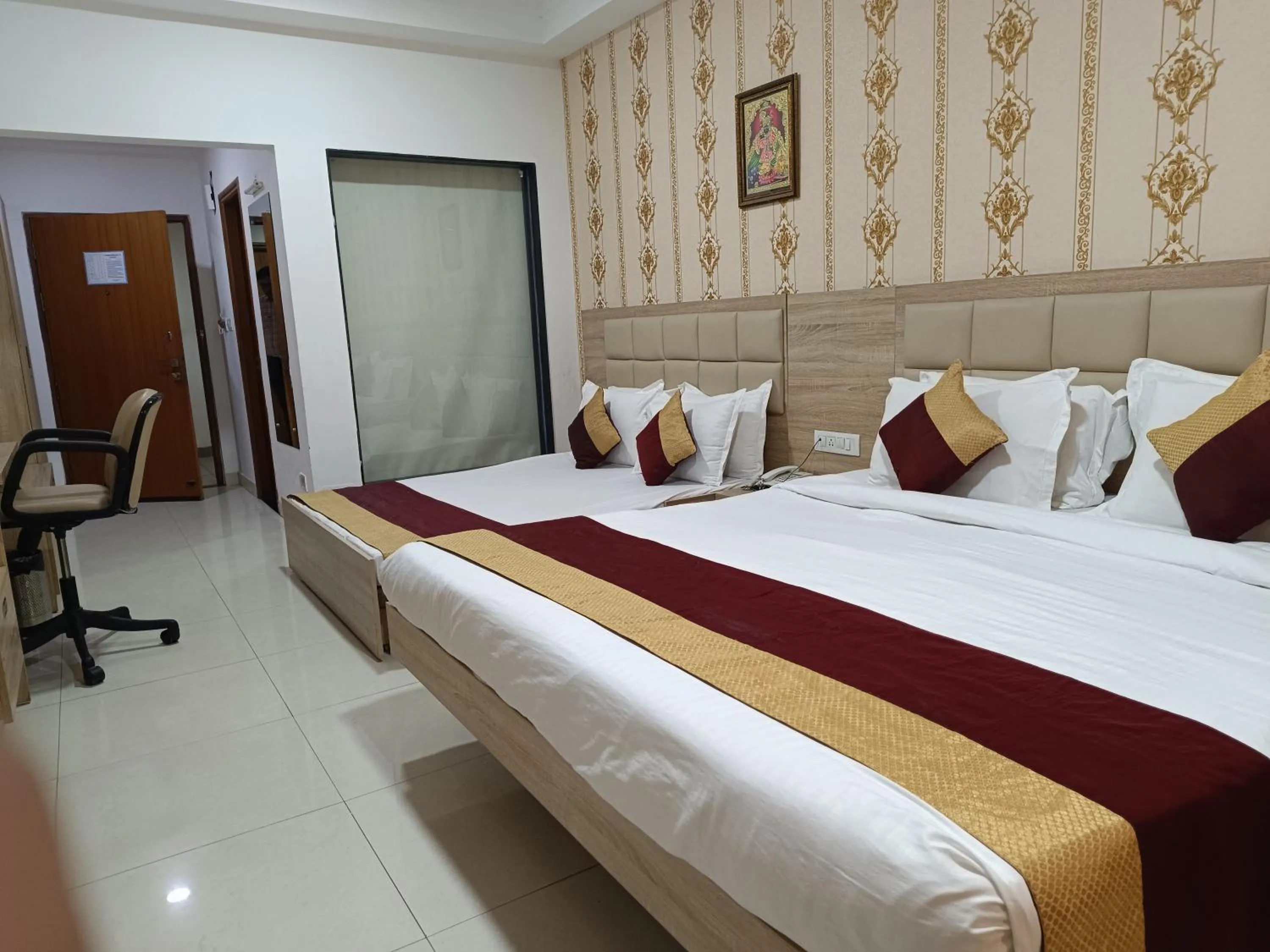 Bedroom, Bed in Hotel Seth Murlidhar Seva Sadan-Near Prem Mandir