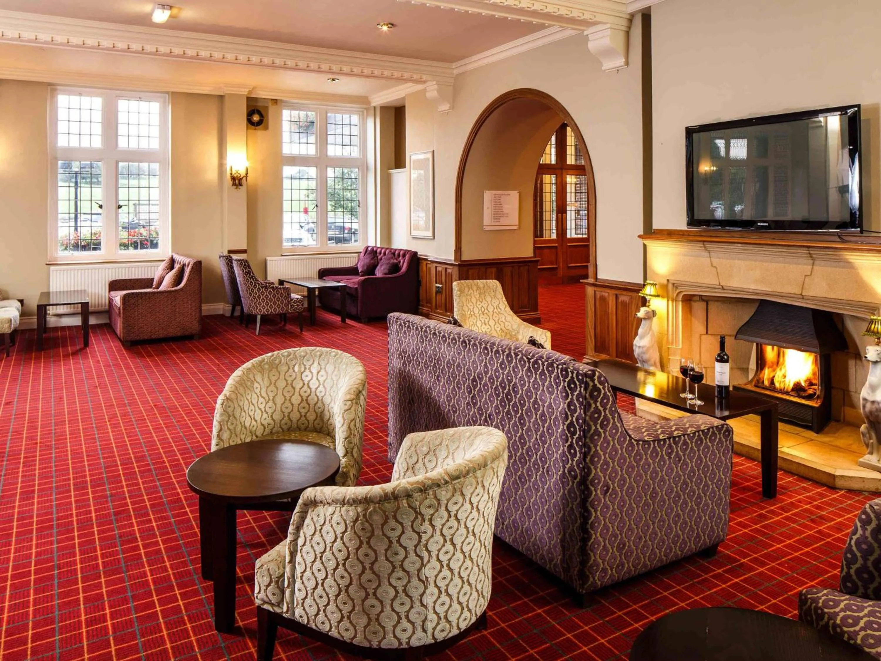Lounge or bar, Lounge/Bar in Mercure Leeds Parkway Hotel