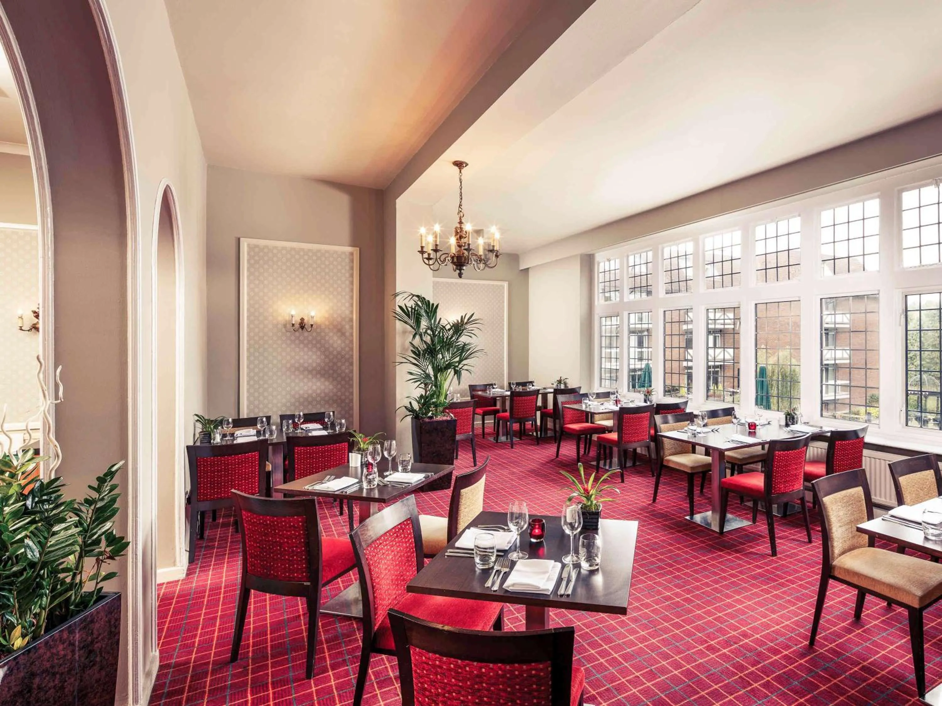 Restaurant/Places to Eat in Mercure Leeds Parkway Hotel