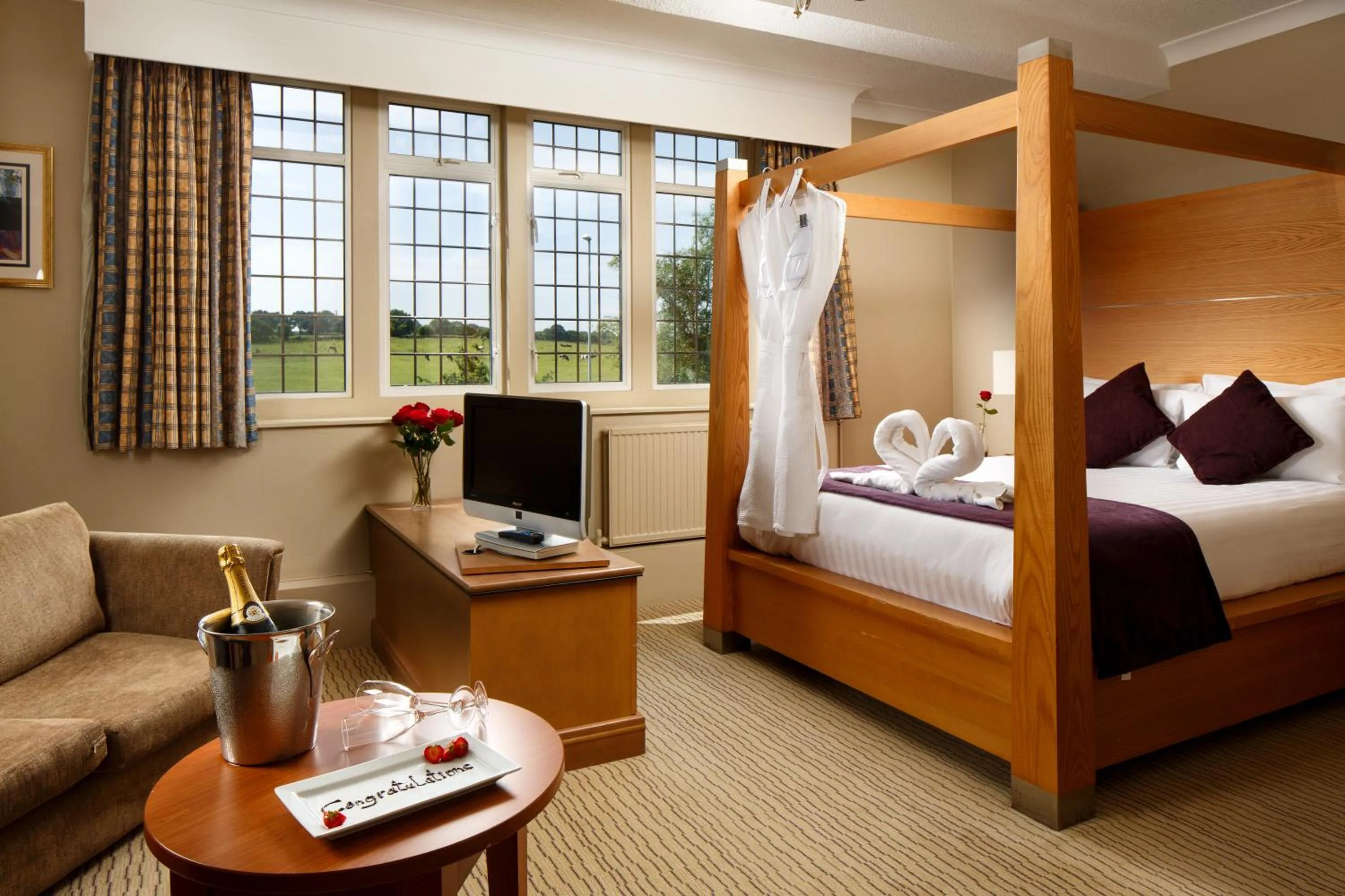 Photo of the whole room in Mercure Leeds Parkway Hotel