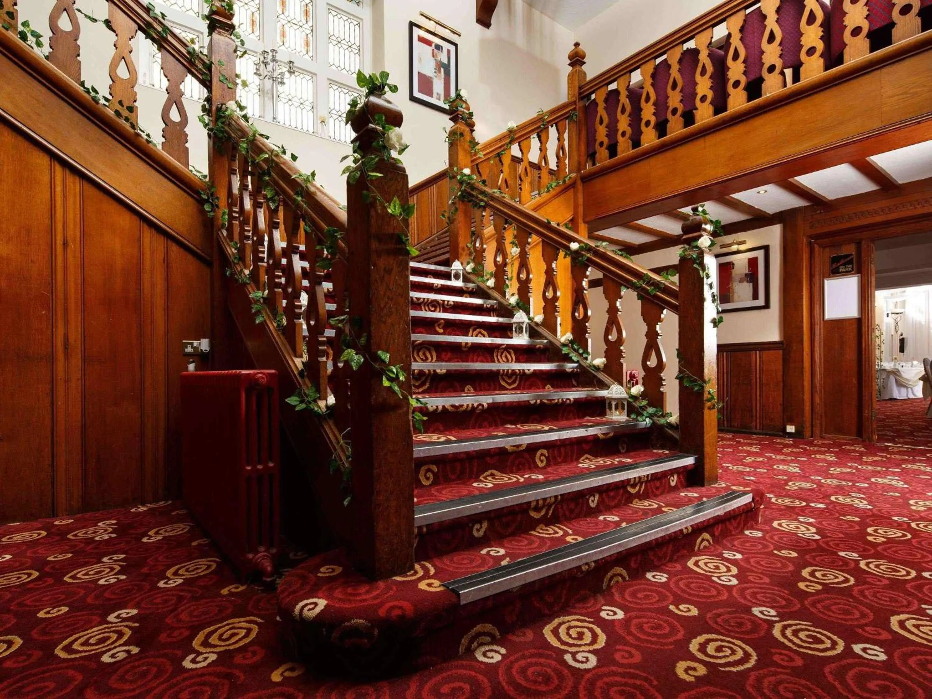 Property building in Mercure Leeds Parkway Hotel