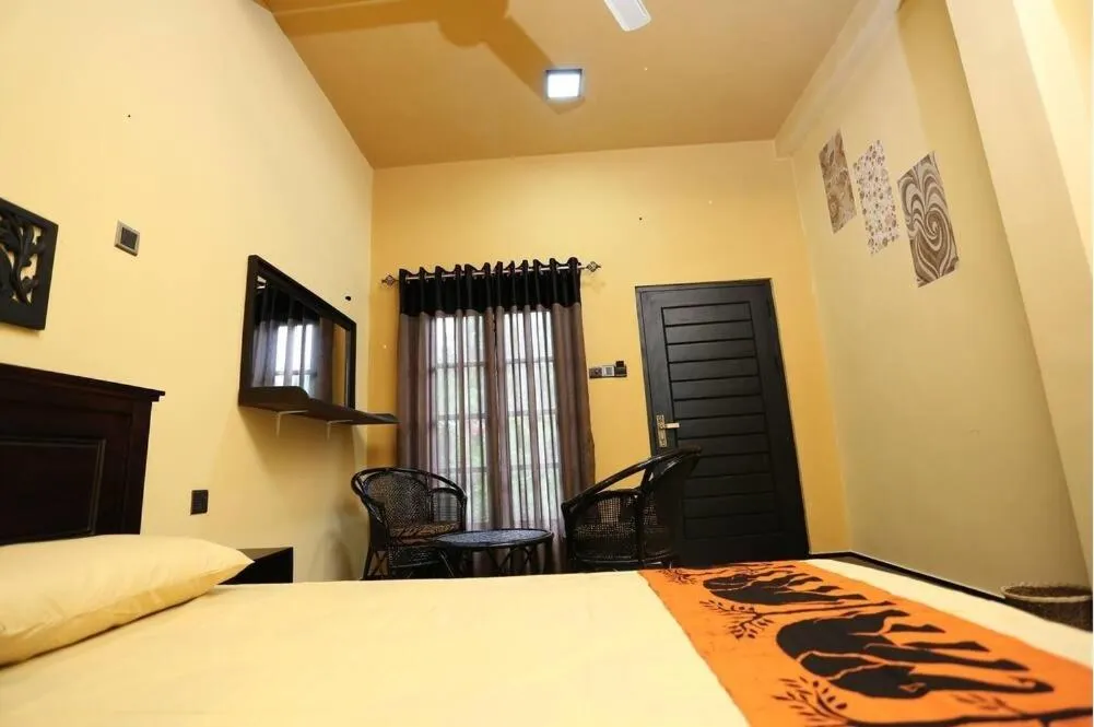 Bedroom, Bed in Edwin's Airport Garden