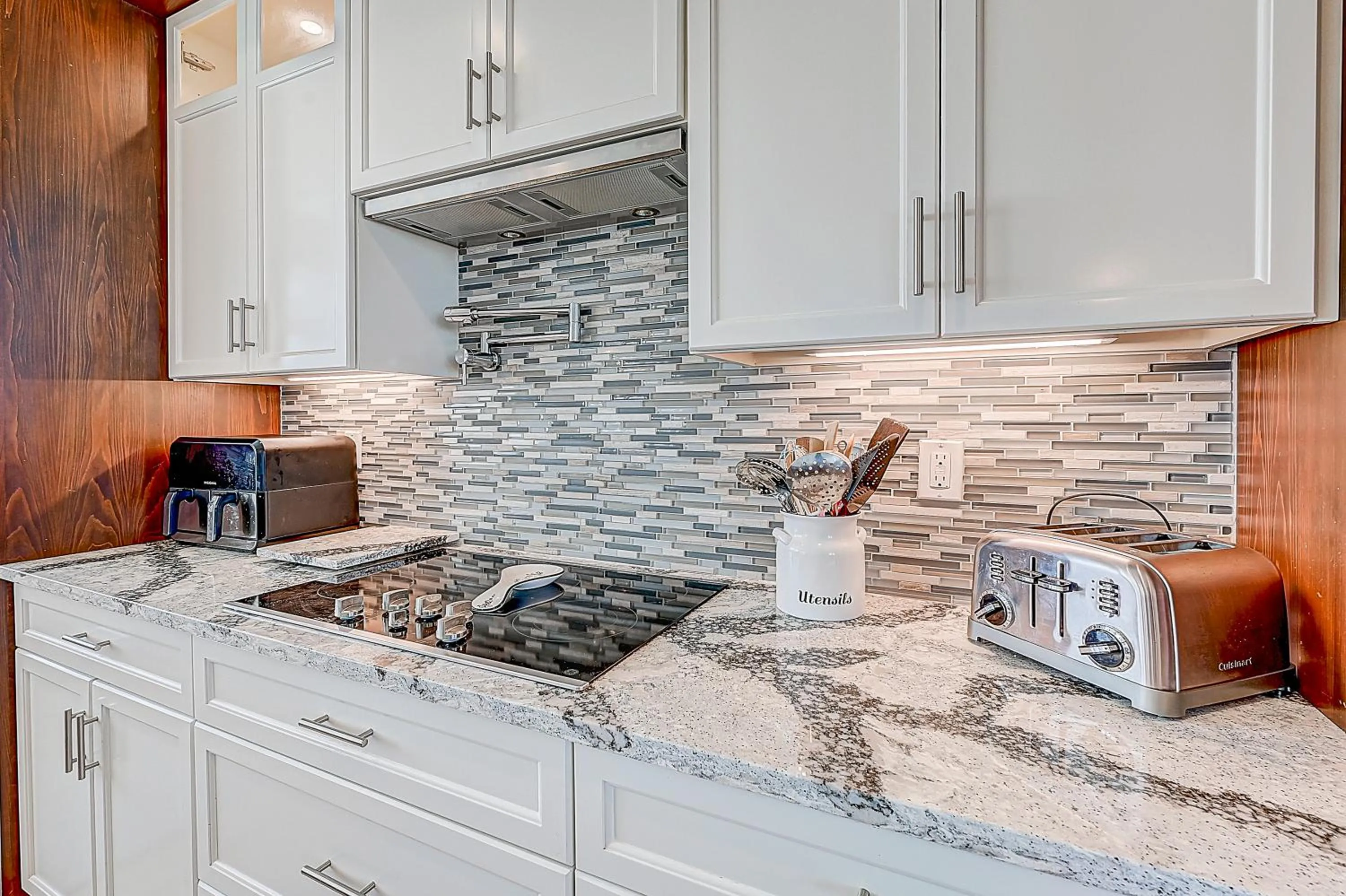 Kitchen or kitchenette in Ocean Paradise