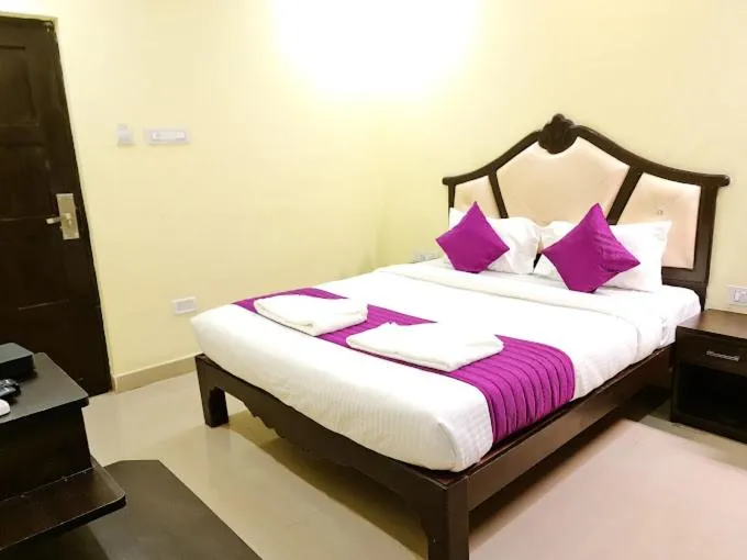 Bed in Al Noor Residency Business Class Hotel