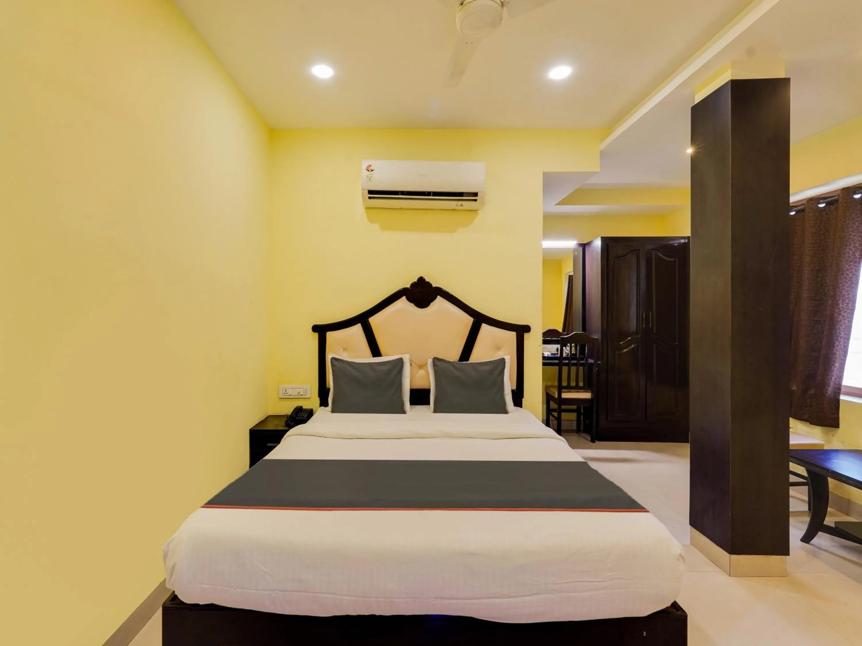 Bedroom, Bed in Al Noor Residency Business Class Hotel