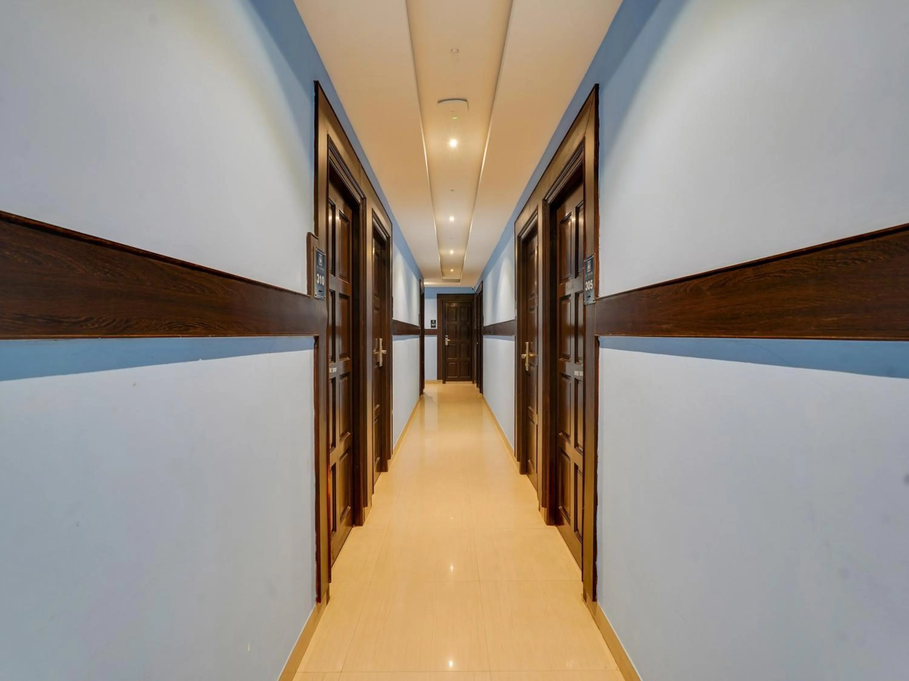 Lobby or reception in Al Noor Residency Business Class Hotel