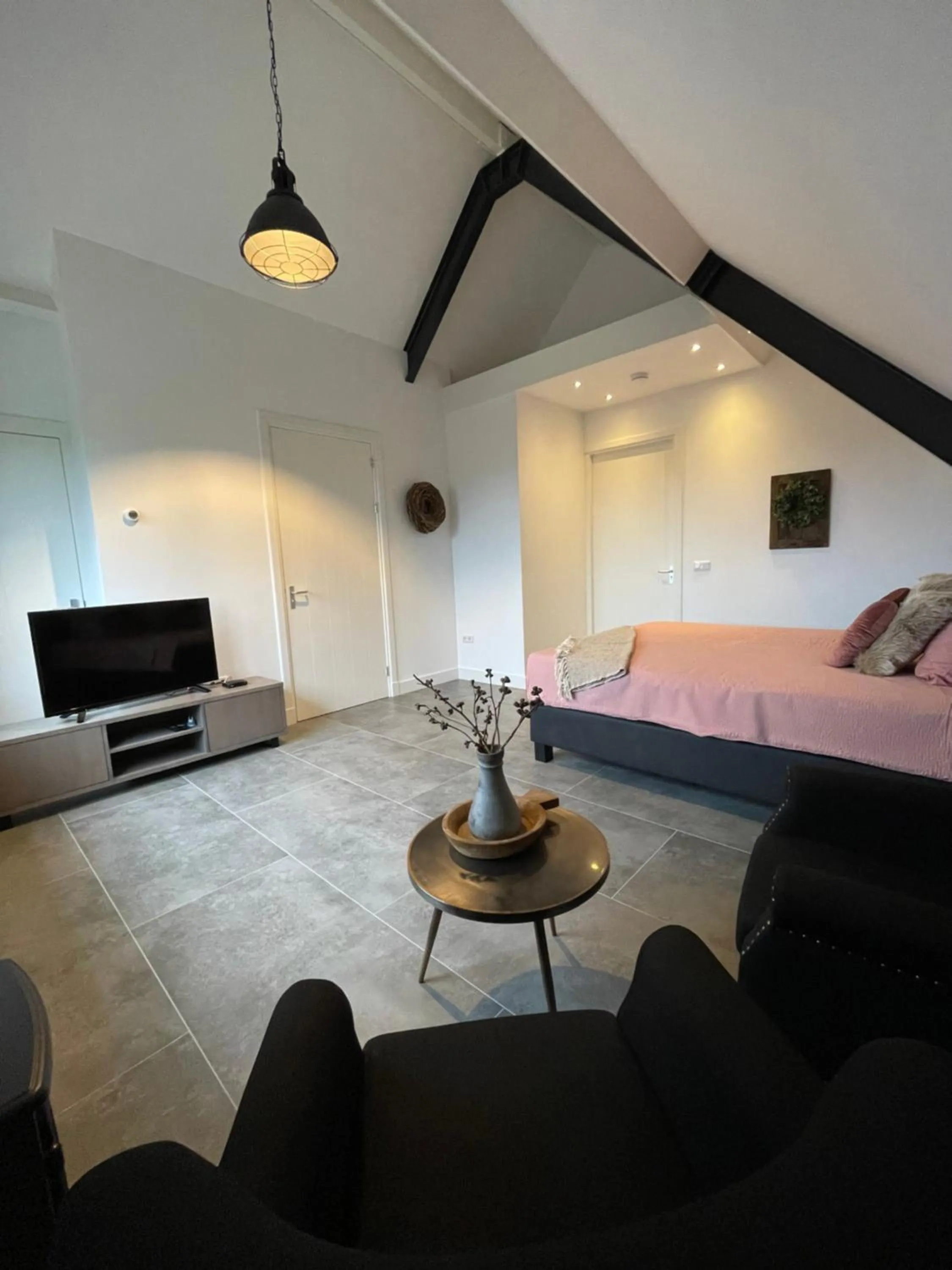 Bed, Seating Area in B en B Stipdonk