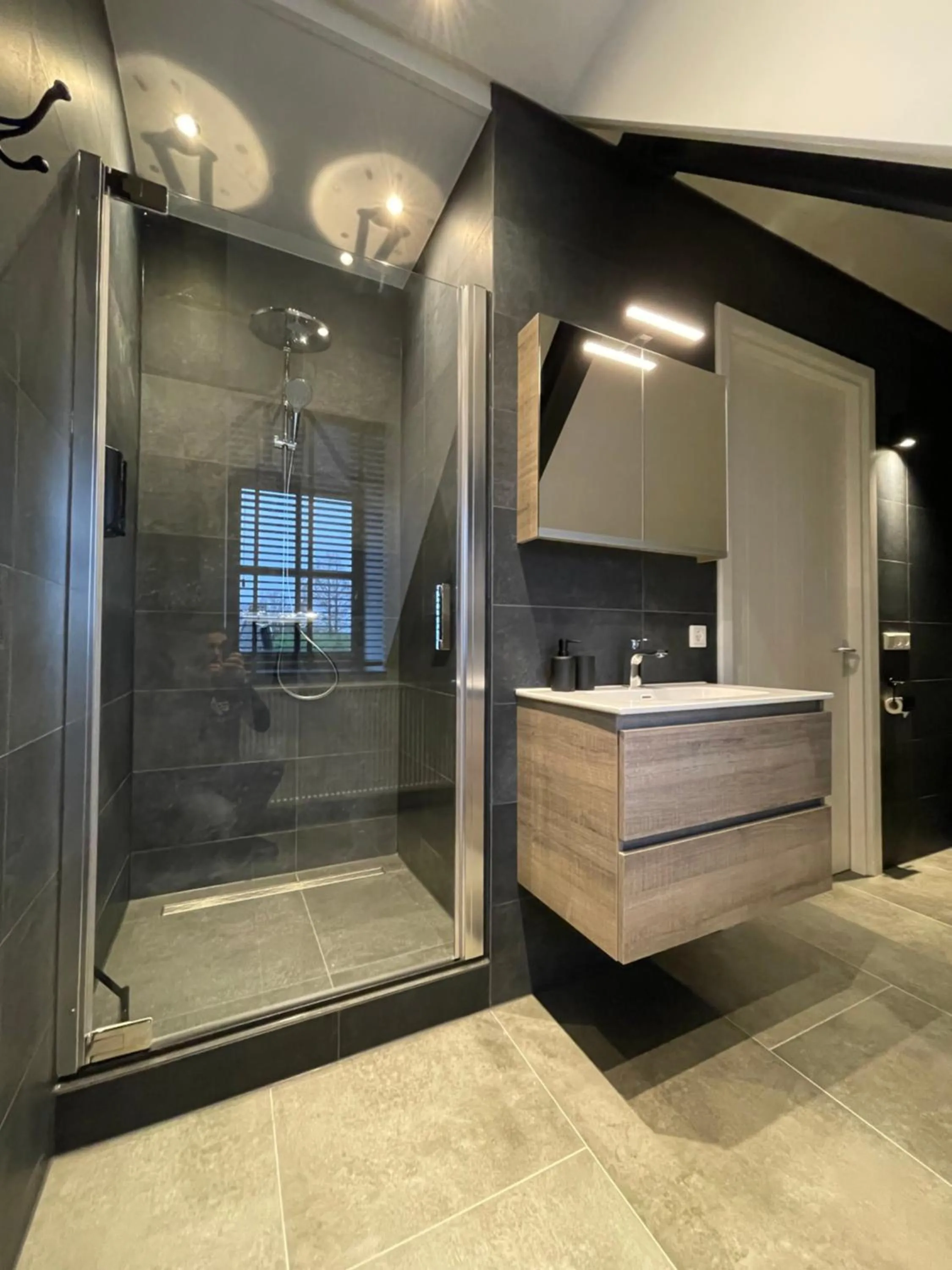 Shower, Bathroom in B en B Stipdonk