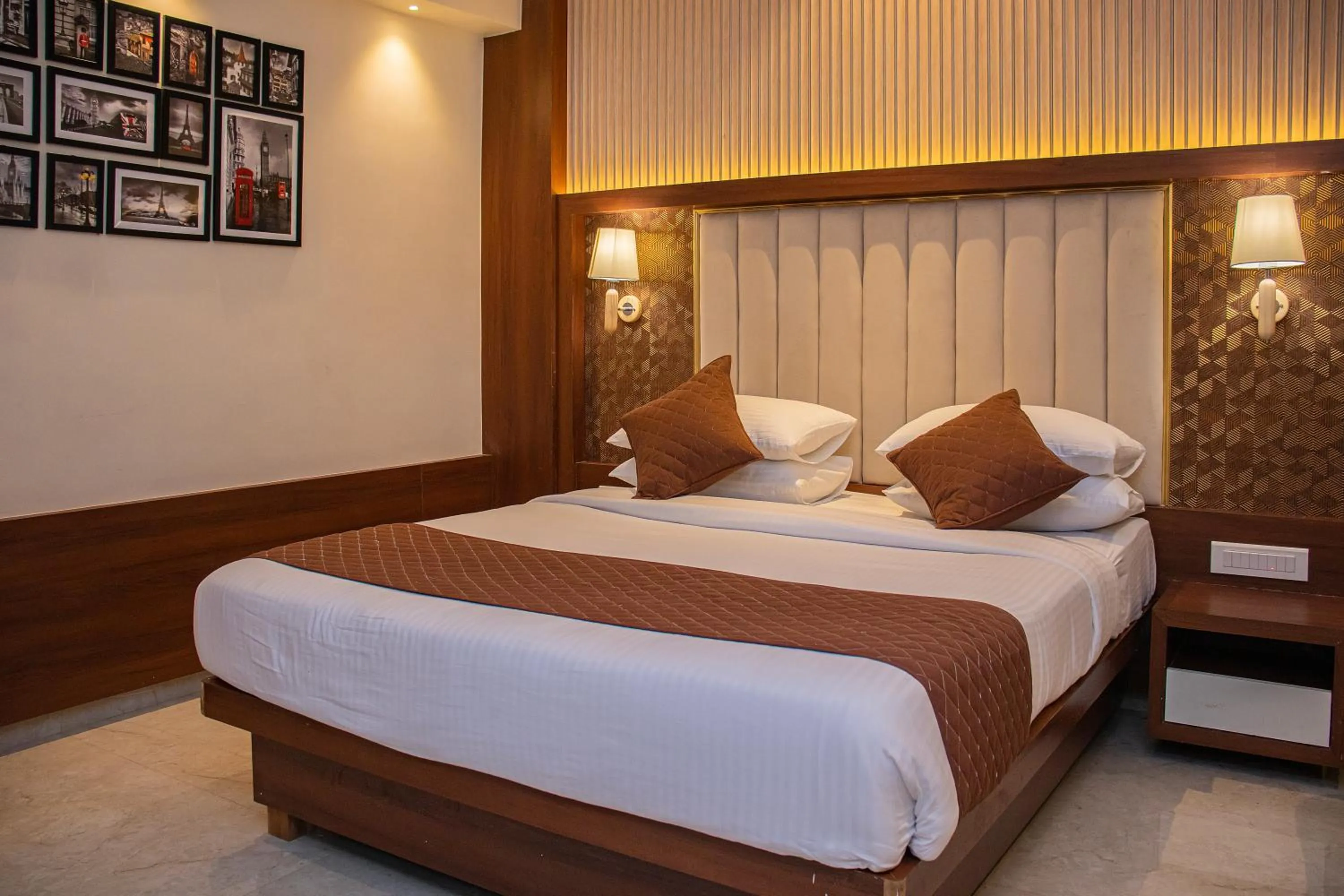 Bed in Hotel Czar Inn - Vashi Navi Mumbai