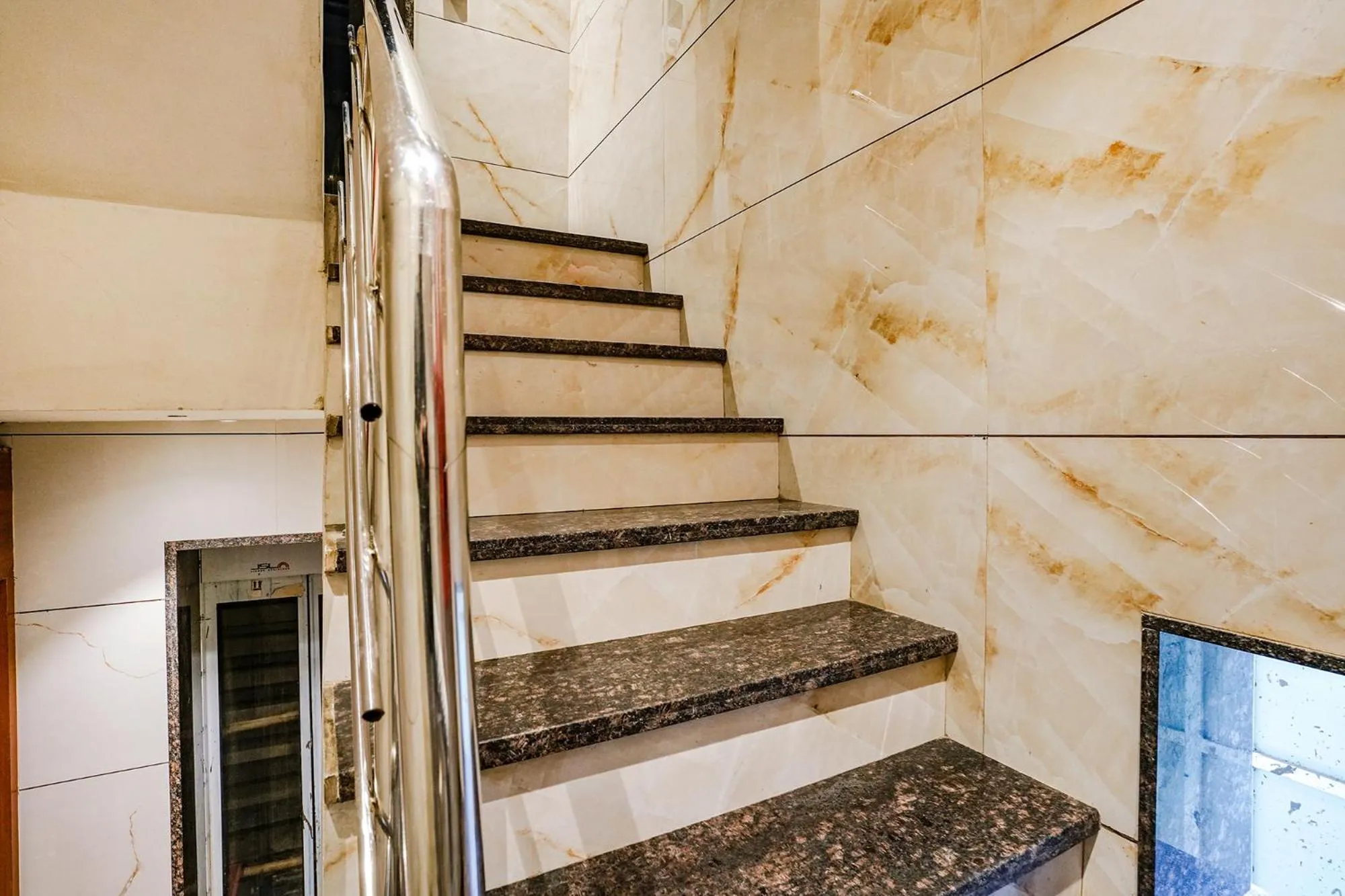 Lobby or reception in Hotel Czar Inn - Vashi Navi Mumbai