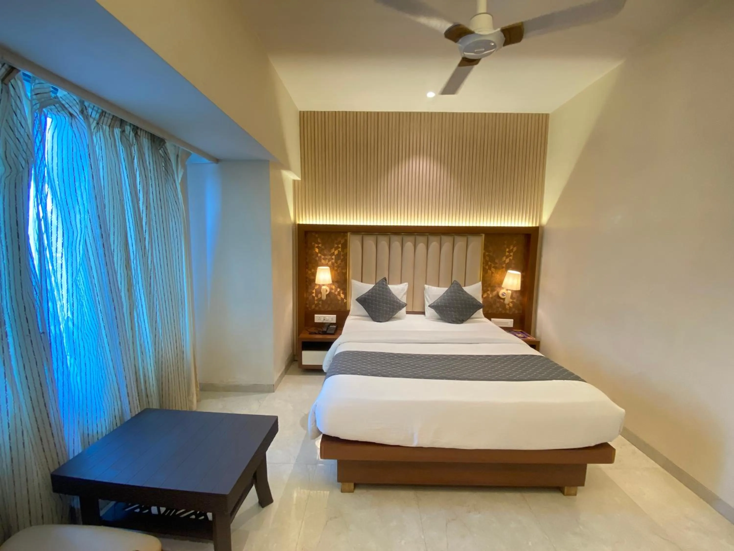 Photo of the whole room, Bed in Hotel Czar Inn - Vashi Navi Mumbai
