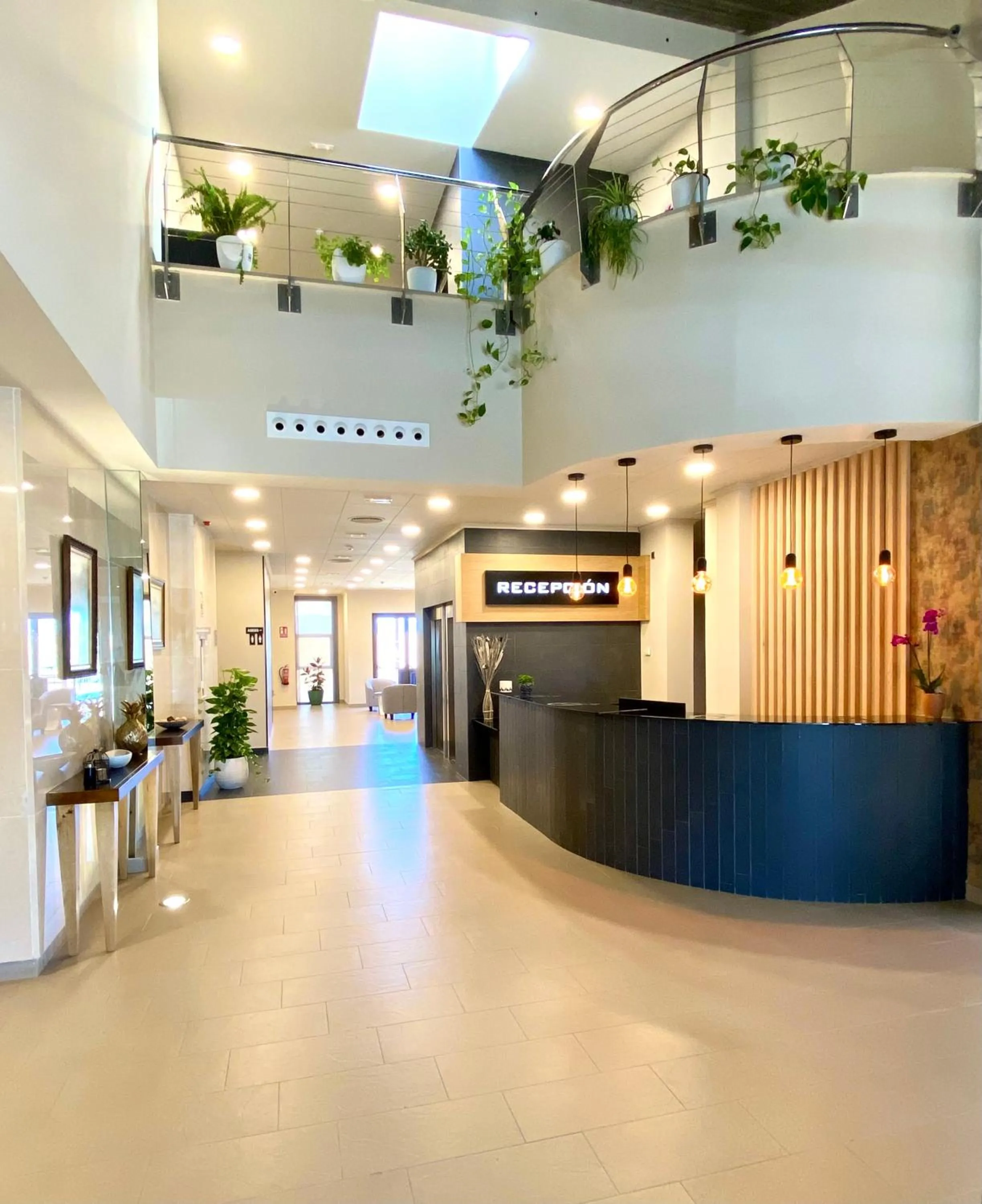 Lobby or reception in Hotel-Asador Montes Oretanos