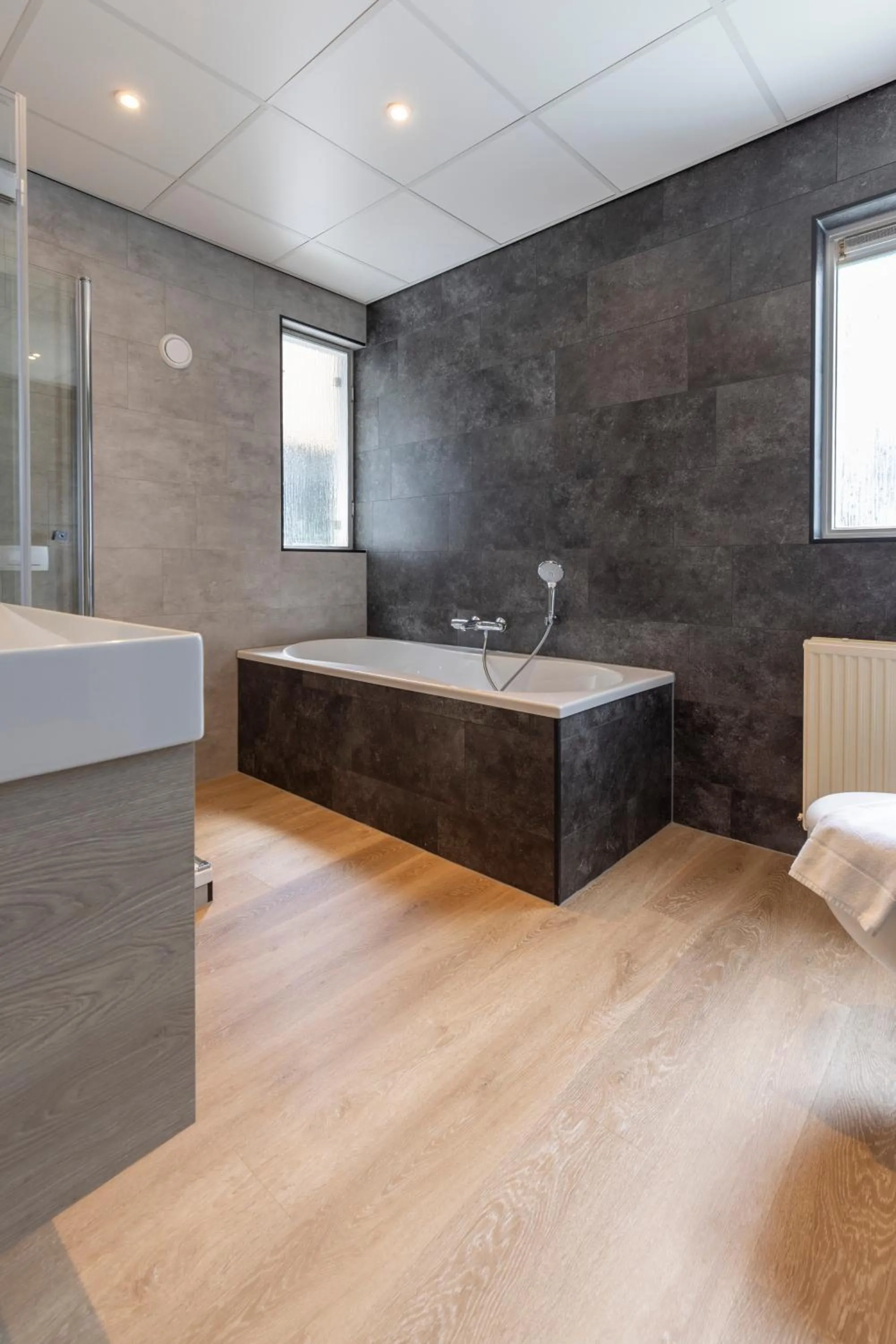 Bath in Fletcher Hotel Restaurant Erica