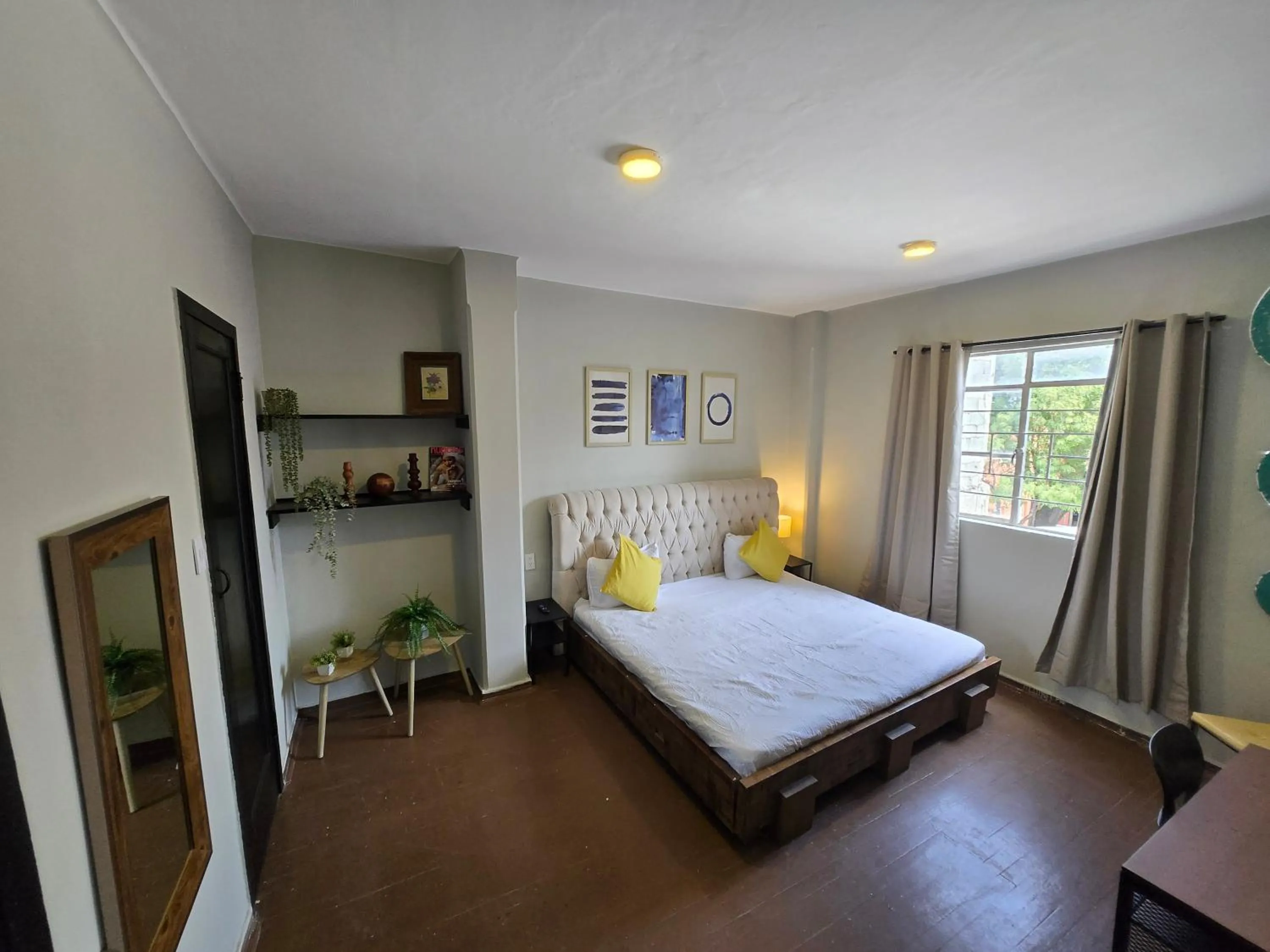 Photo of the whole room, Bed in Singular Centro Histórico