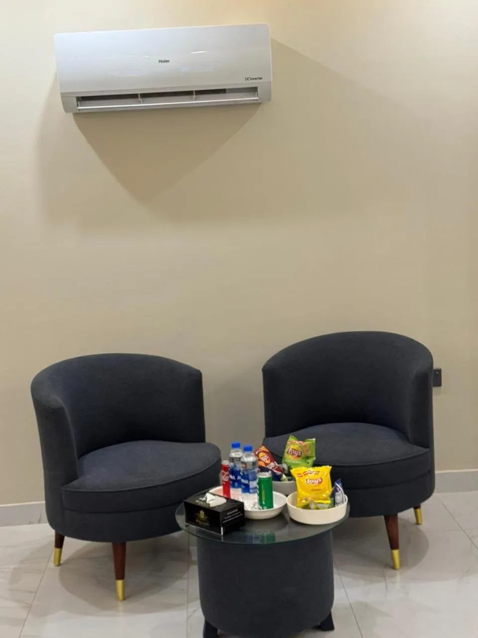 Hotel white season Gulberg