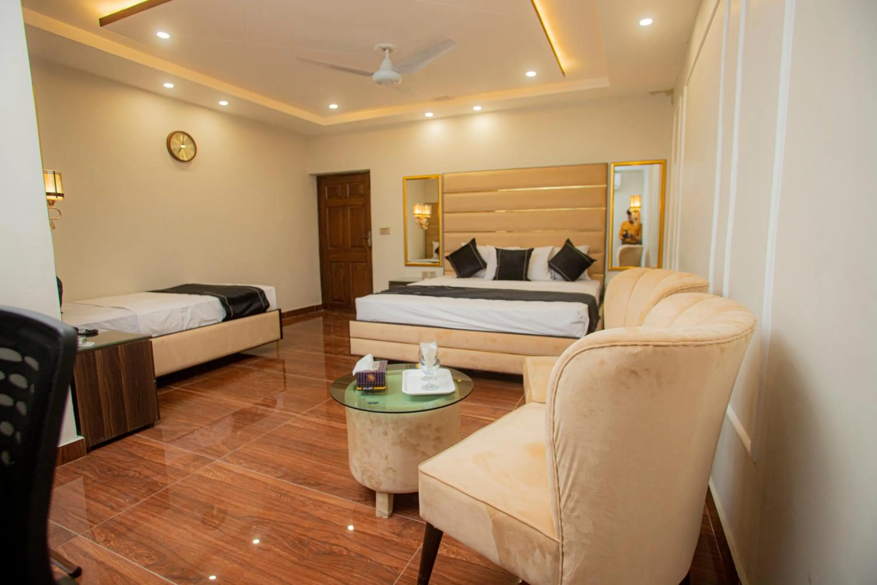 Bedroom, Bed in Hotel white season Gulberg