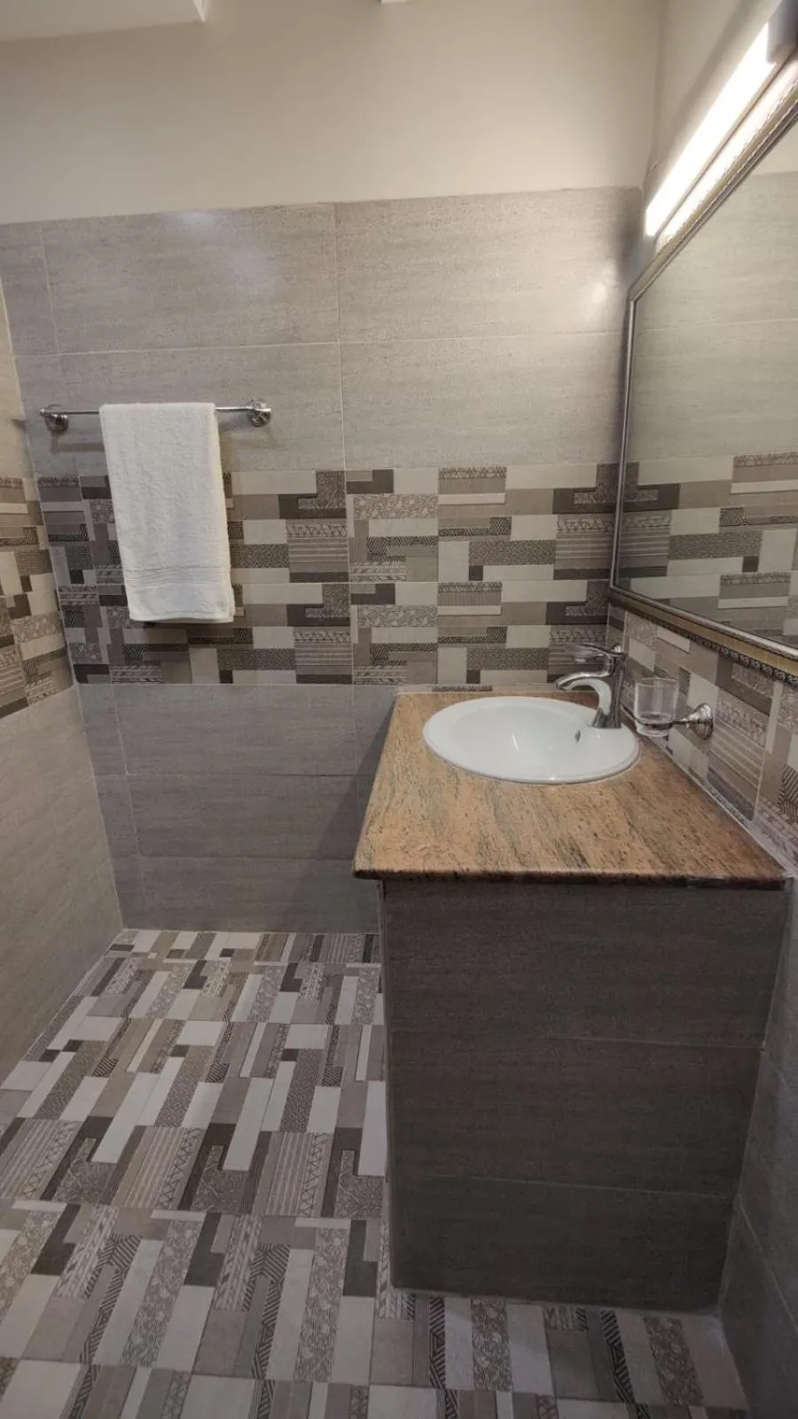 Bathroom in Hotel white season Gulberg