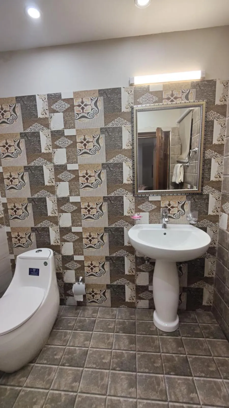 Bathroom in Hotel white season Gulberg