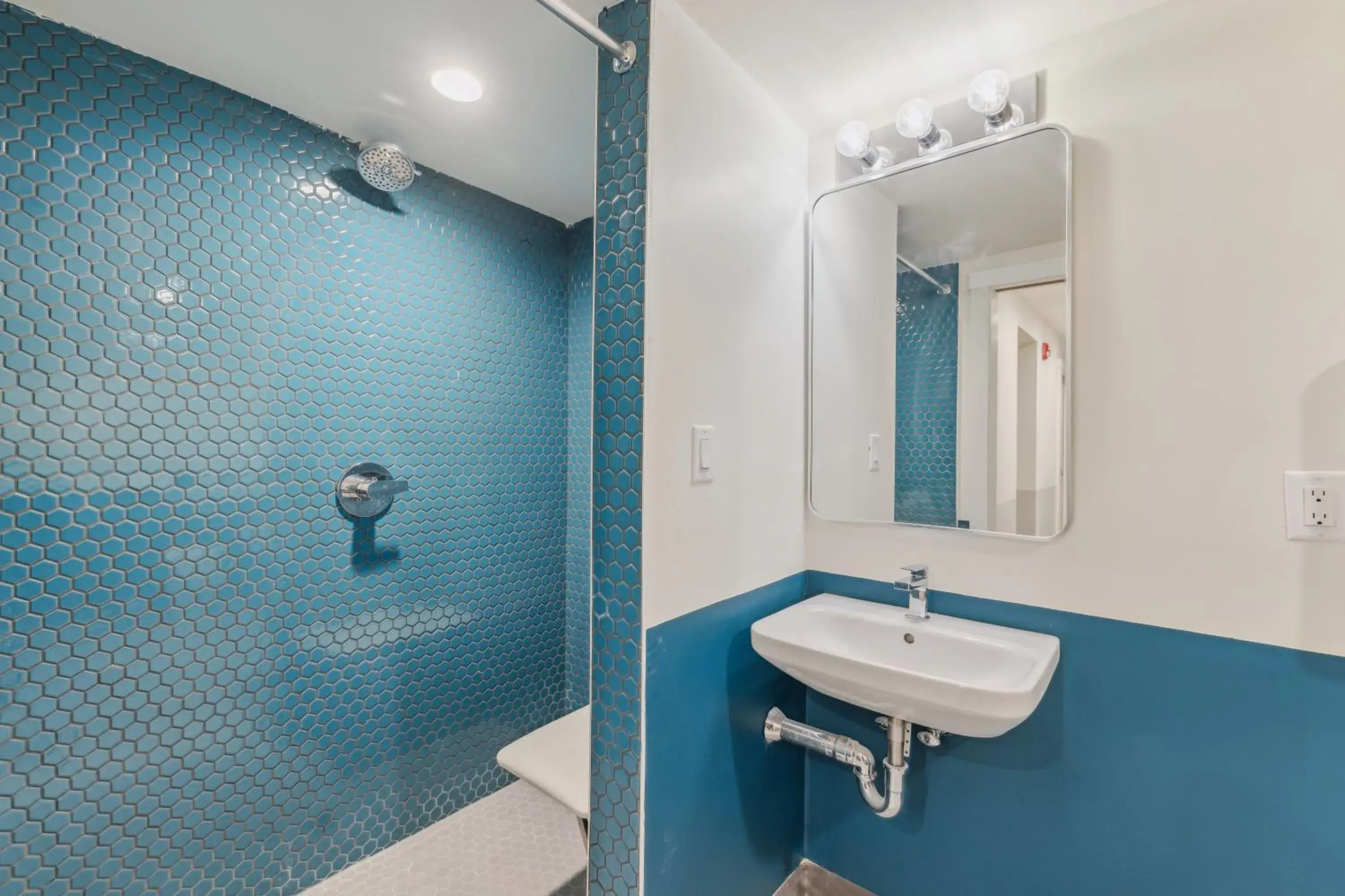 Bed in 4-Bed Male Dormitory Room in Meco Hotel Bed in 4-Bed Male Dormitory Room in Meco Hotel