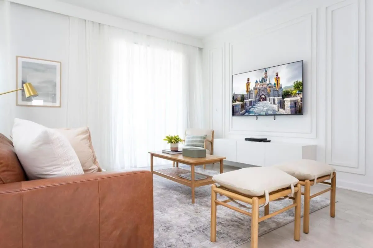 Luxurious Home w Theme Beds & Private Pool