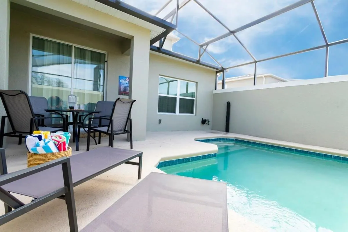 Luxurious Home w Theme Beds & Private Pool