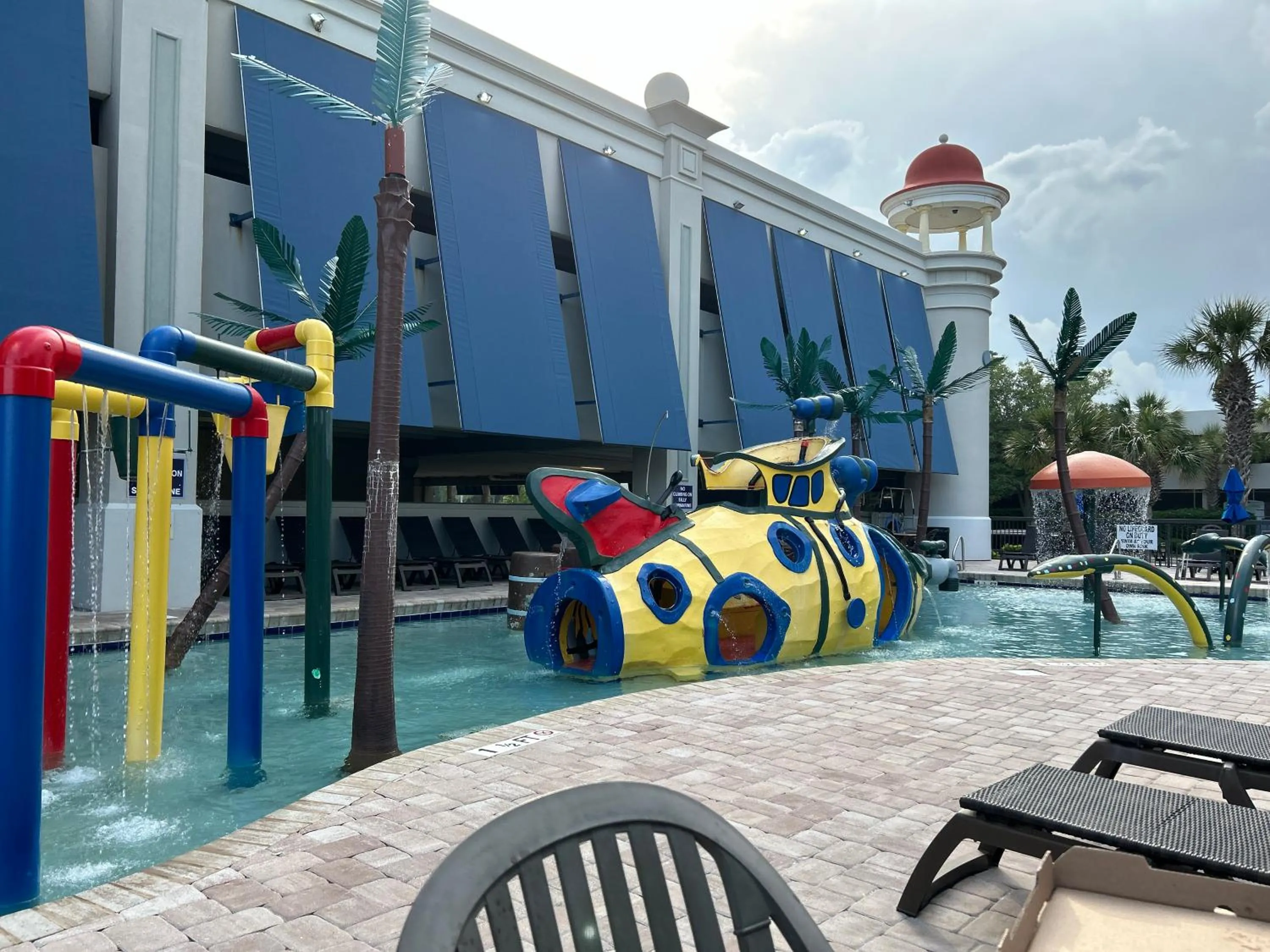 Swimming pool in Flip Flop at Compass Cove