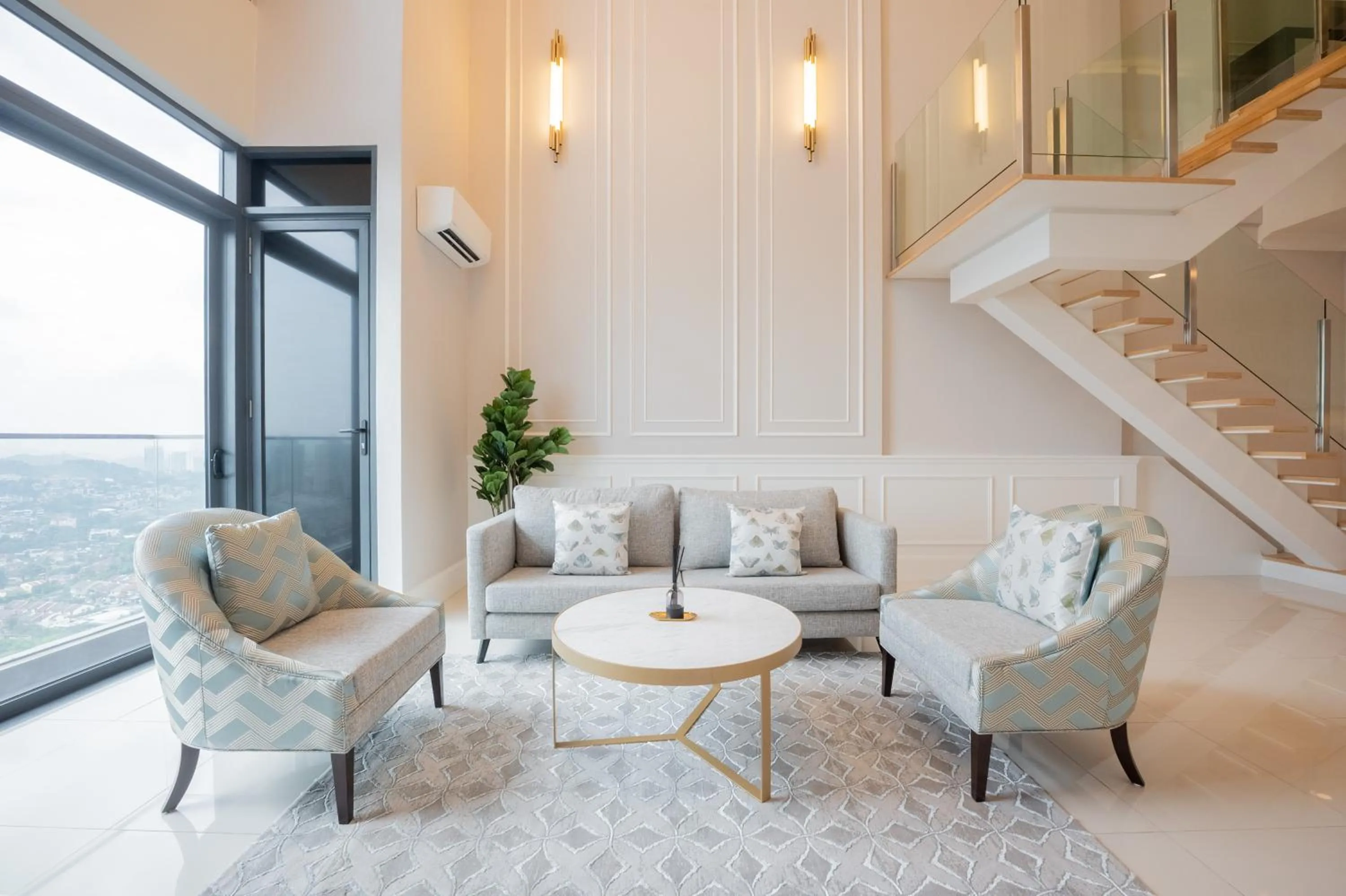 Societe Suite by Lyfehaus