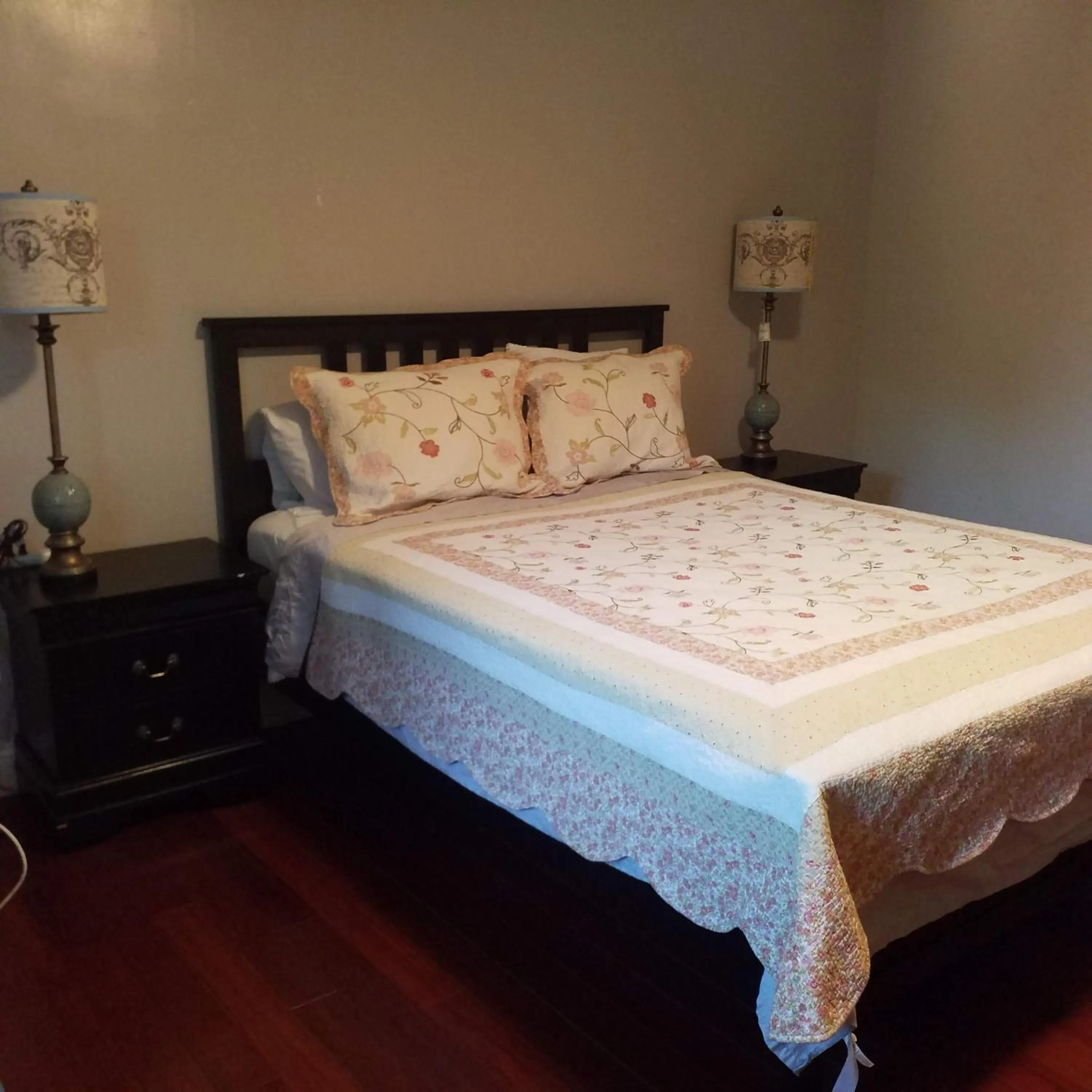Bed in Fairmount House Free Street Parking Quiet Spacious