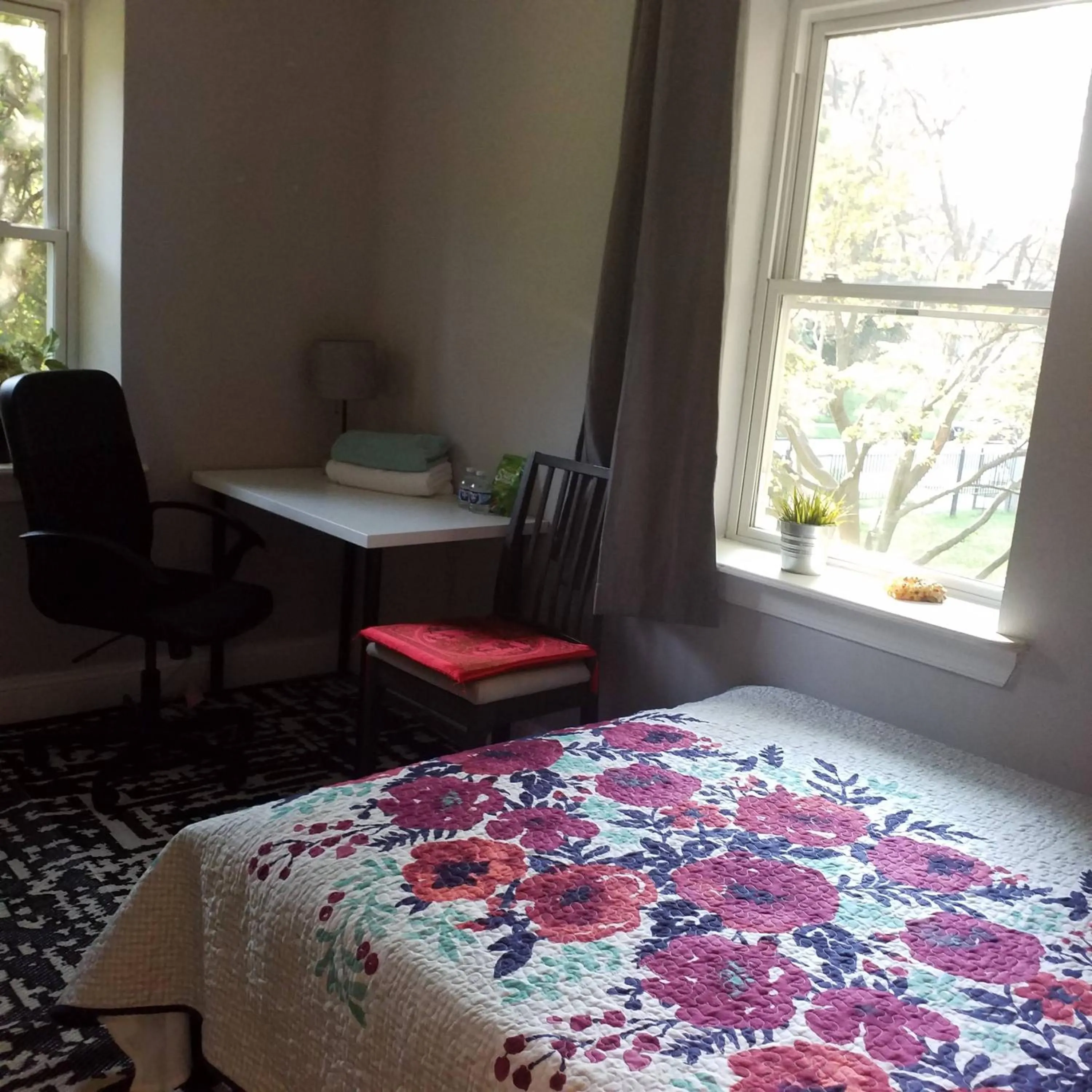 Bed in Fairmount House Free Street Parking Quiet Spacious