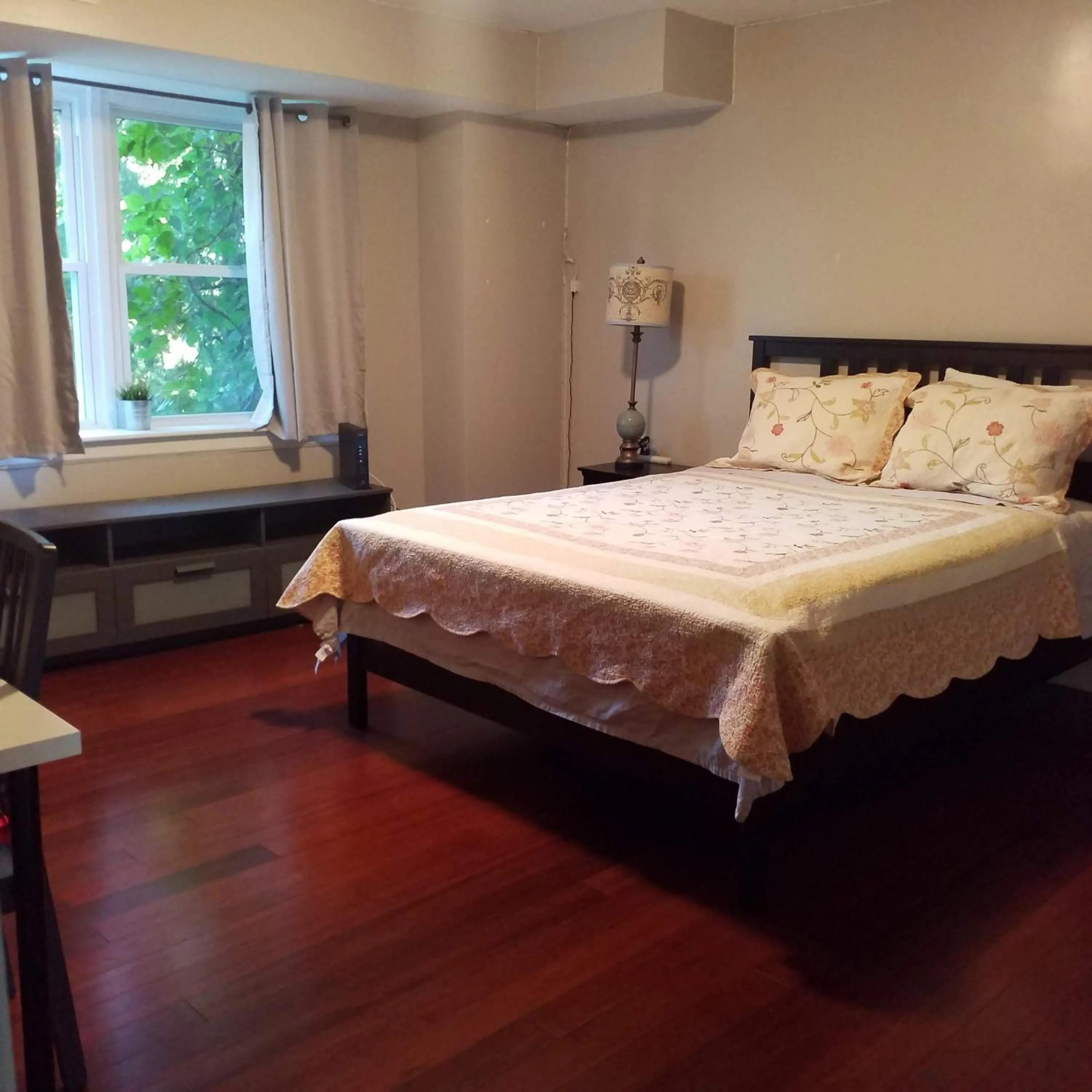 Bed in Fairmount House Free Street Parking Quiet Spacious