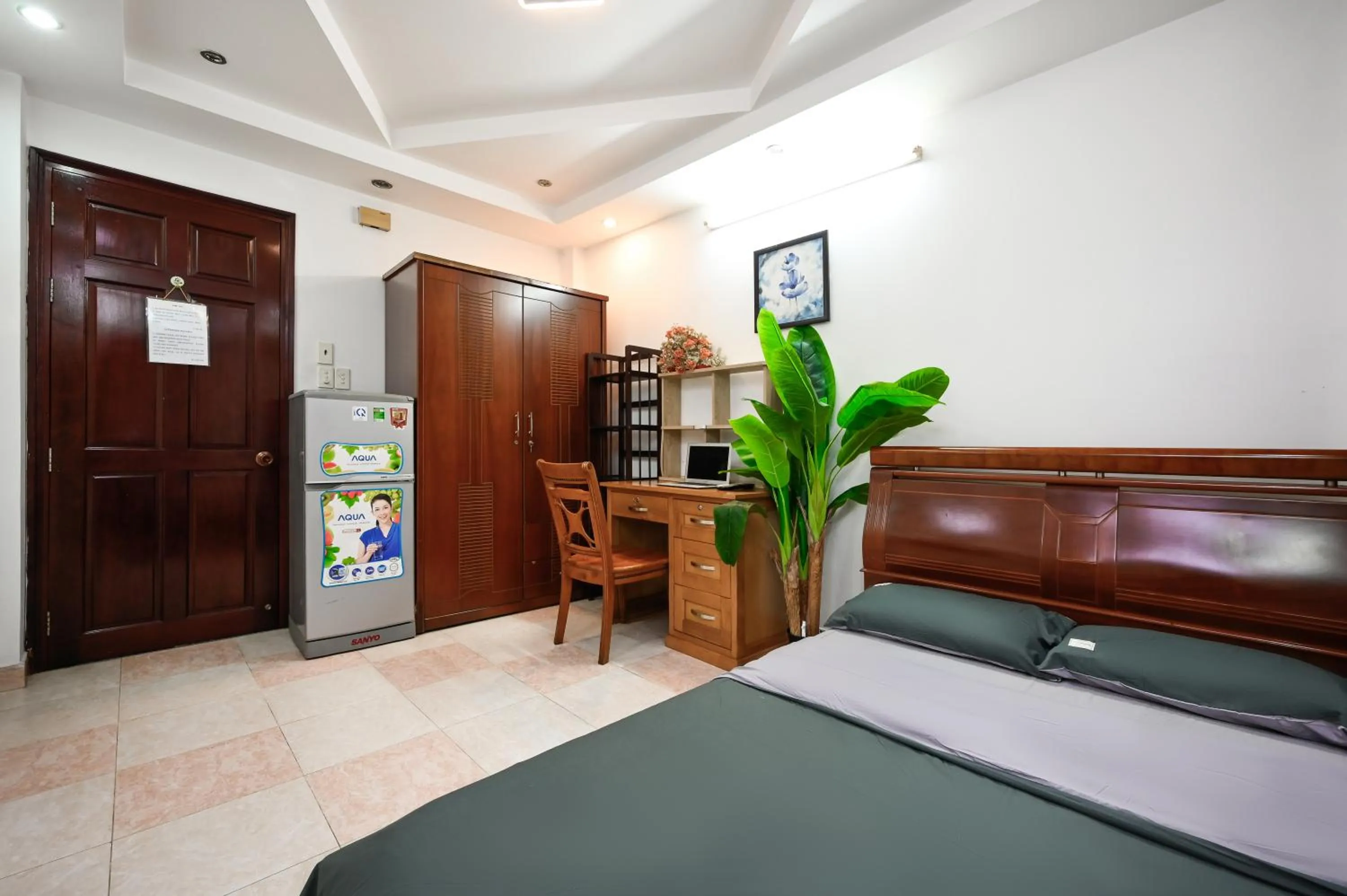 Property building in Ohio Hotel & Apartment