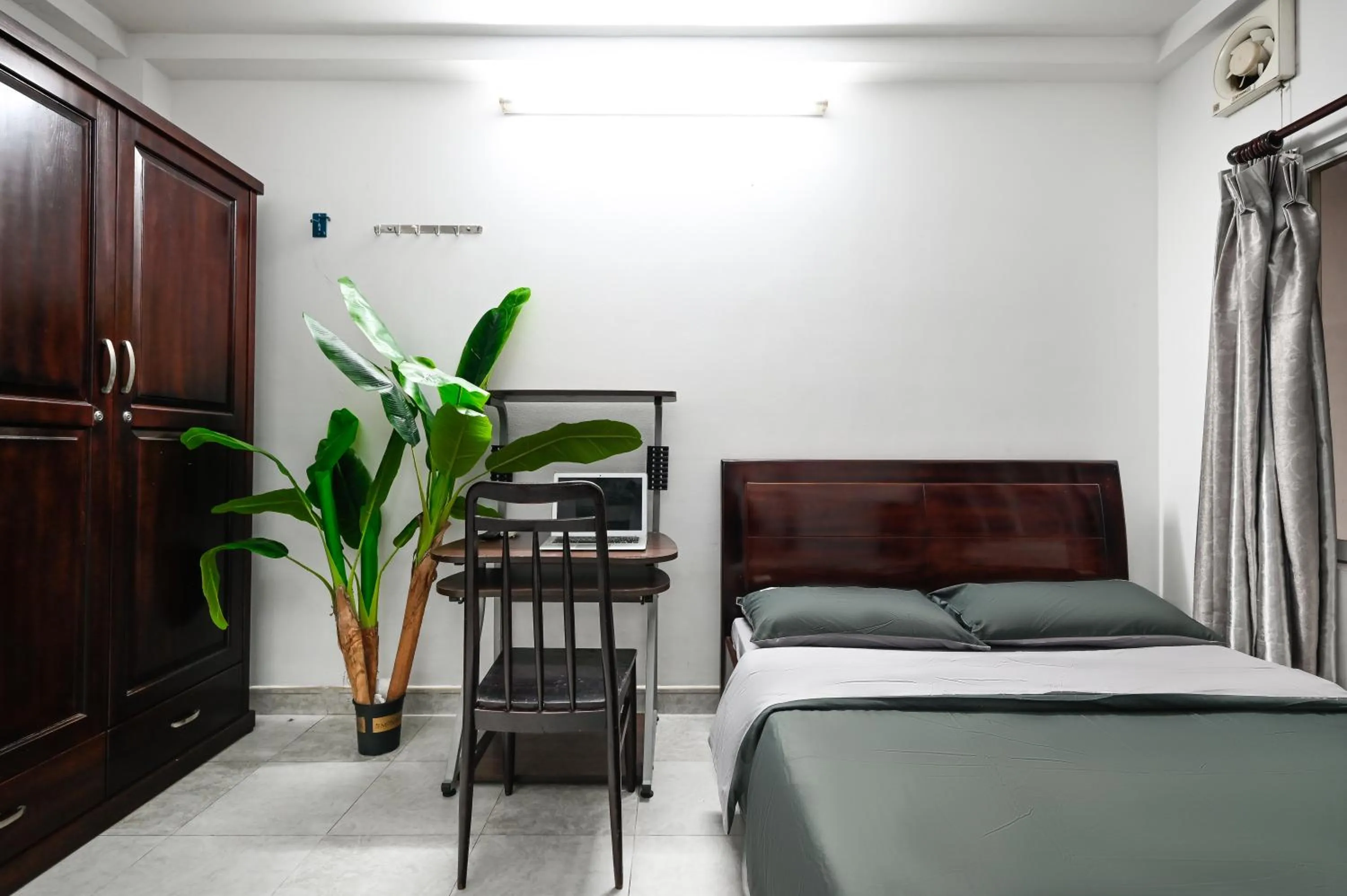 Bed in Ohio Hotel & Apartment