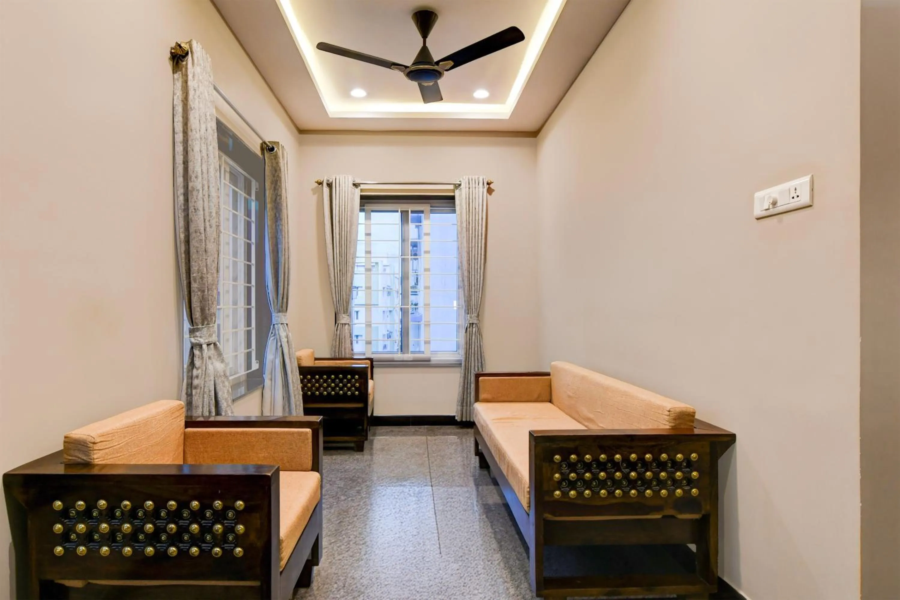 Lobby or reception in Townhouse The 36 Inn