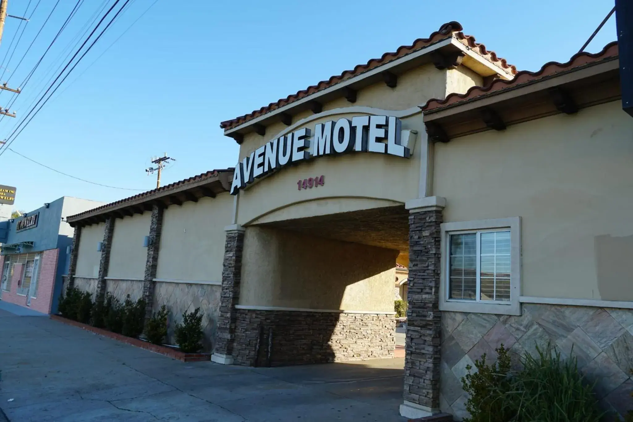 Avenue Motel Avenue Motel