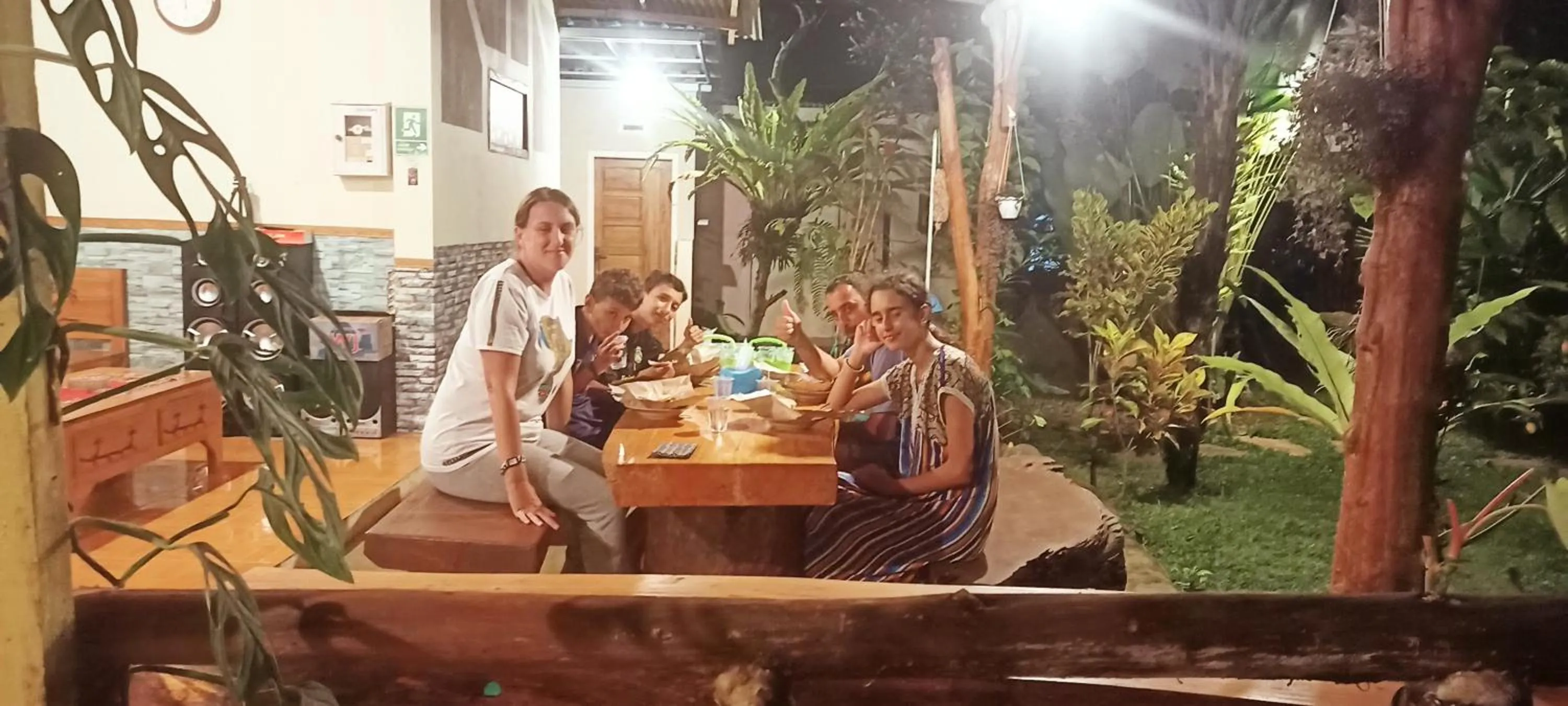 Night in FAREL HOMESTAY KAWAHIJEN