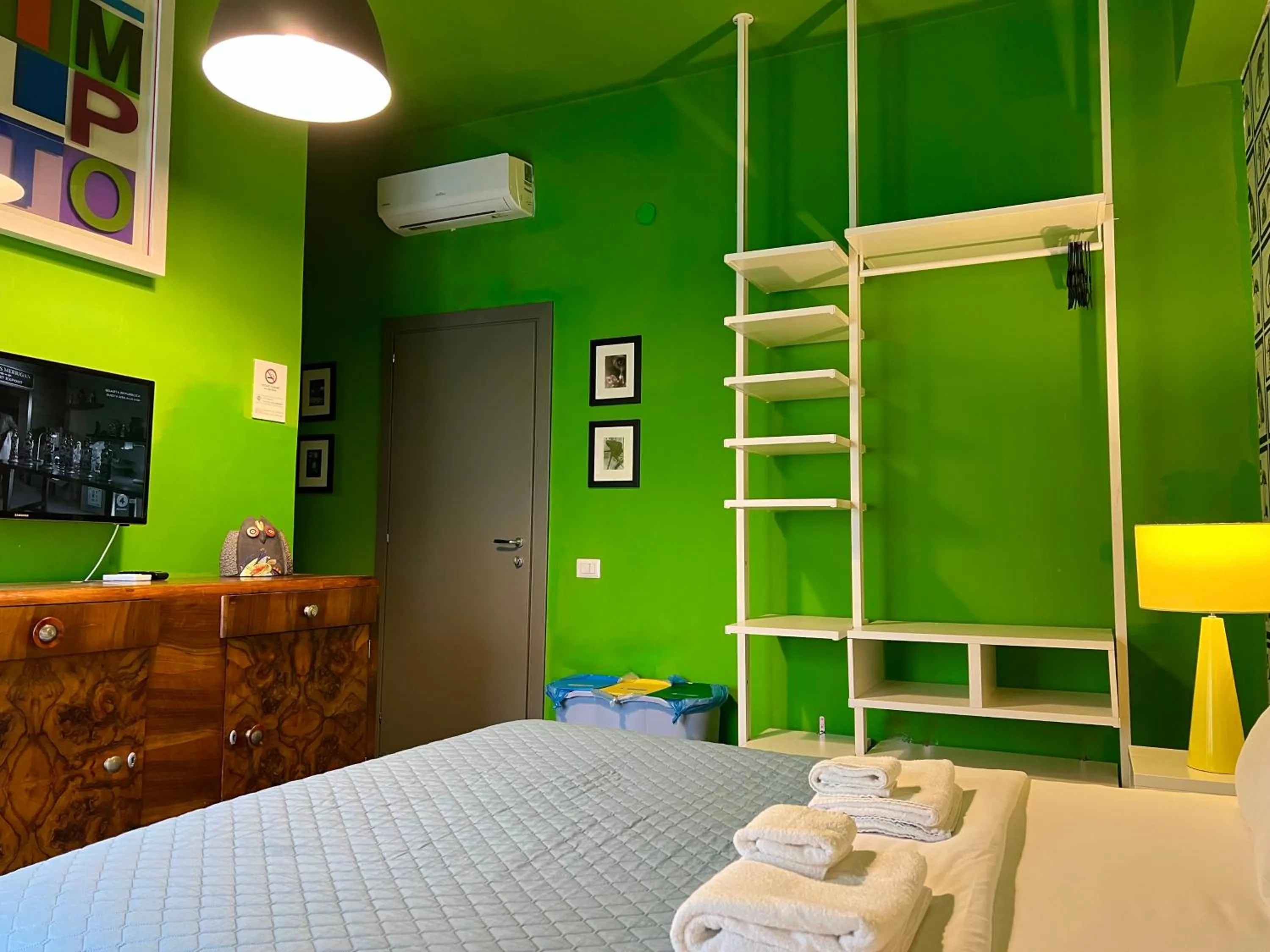 Bed in GUEST HOUSE SONNINO 37 Cagliari