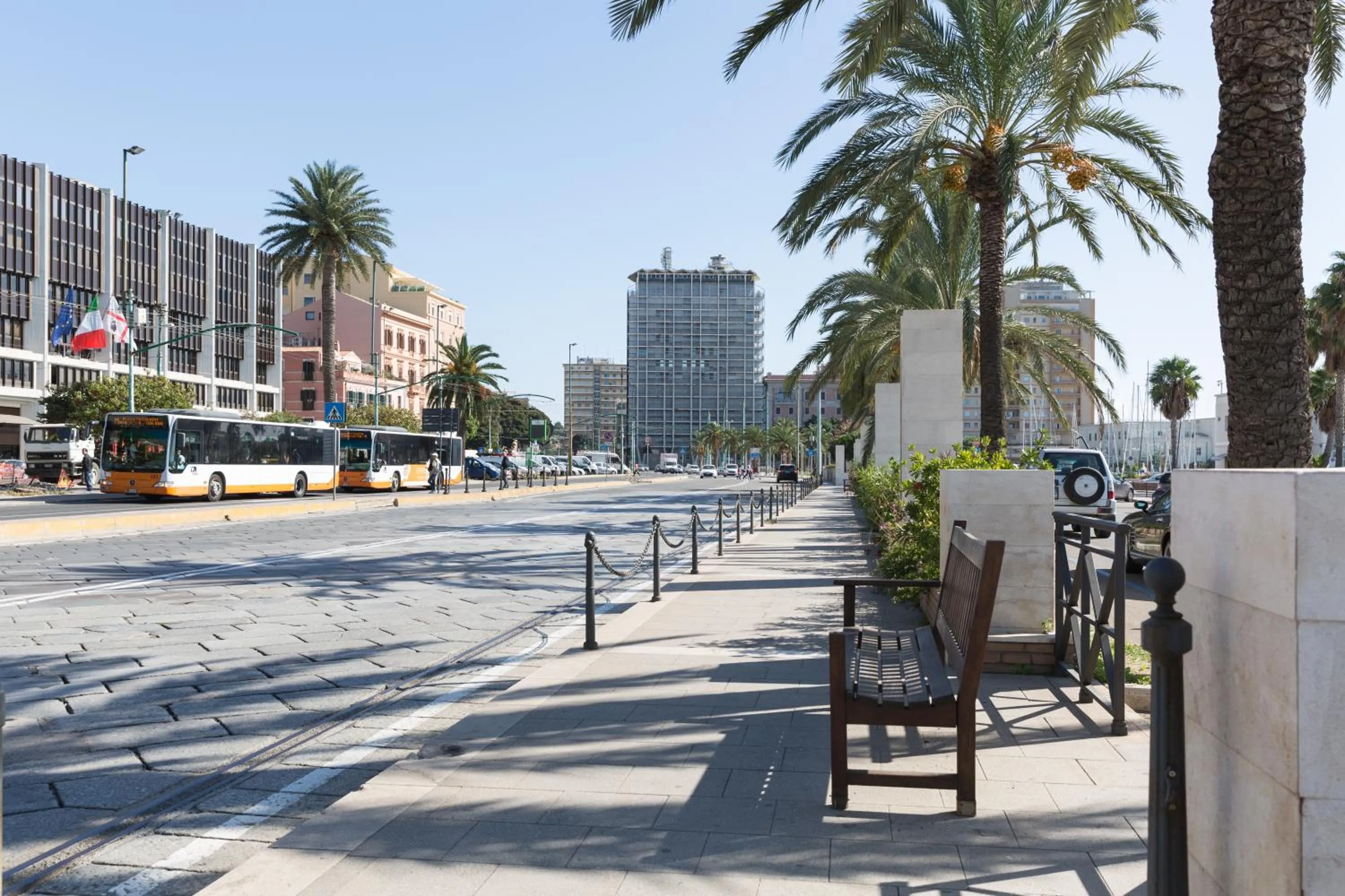 Property building in GUEST HOUSE SONNINO 37 Cagliari