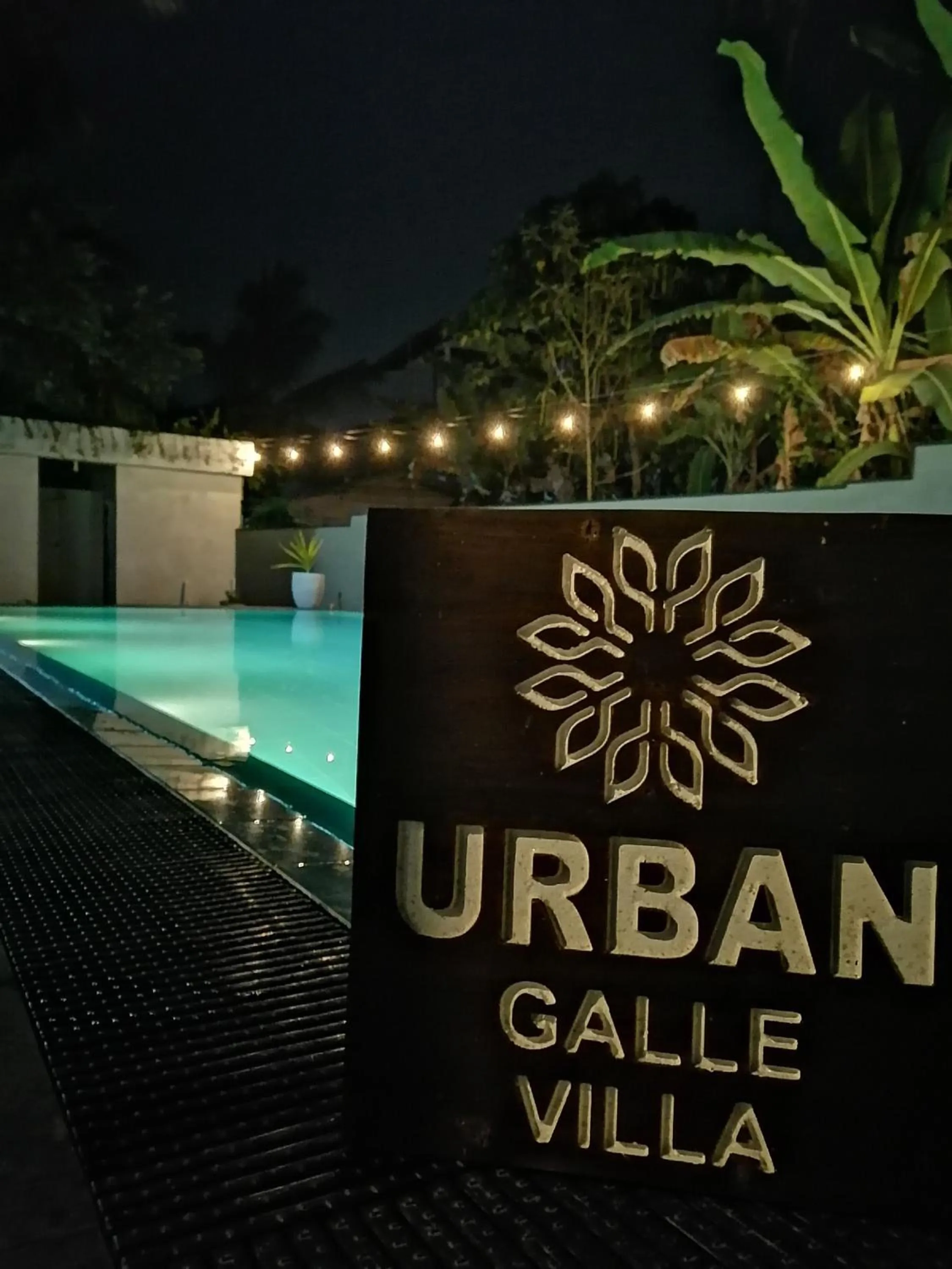Swimming pool in Urban Galle Villa