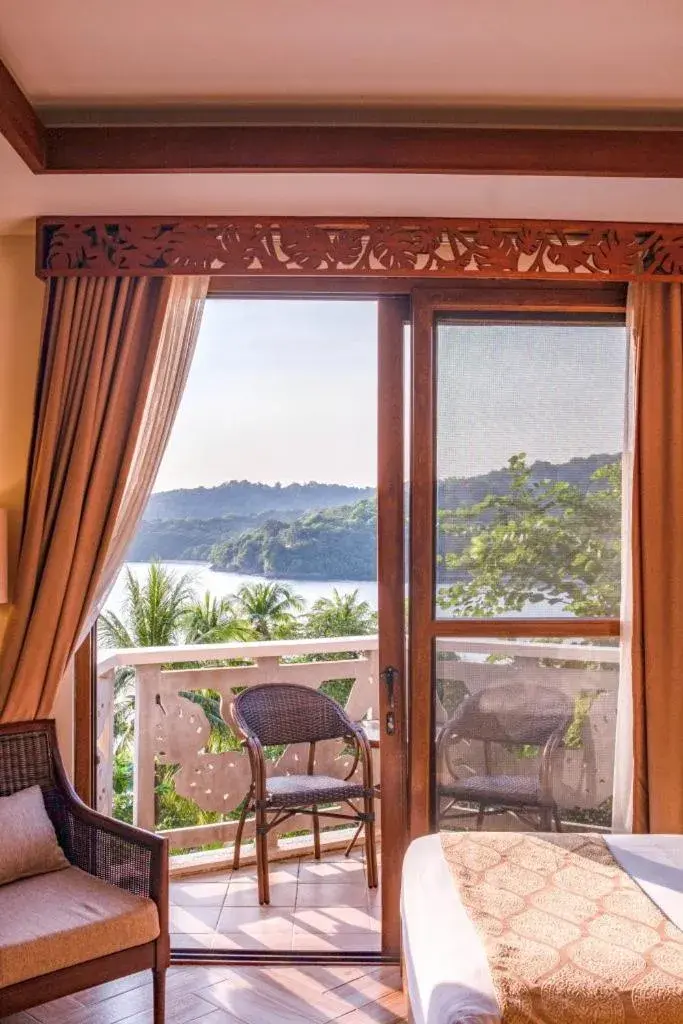 Queen Room in La Jolla Hotel and Beach Resort Queen Room in La Jolla Hotel and Beach Resort