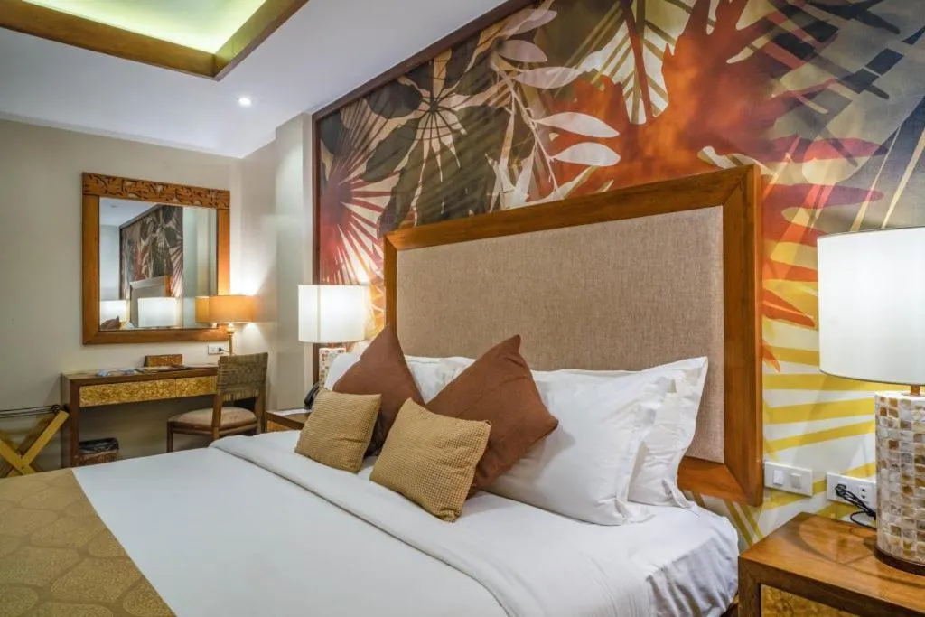 Bed in La Jolla Hotel and Beach Resort