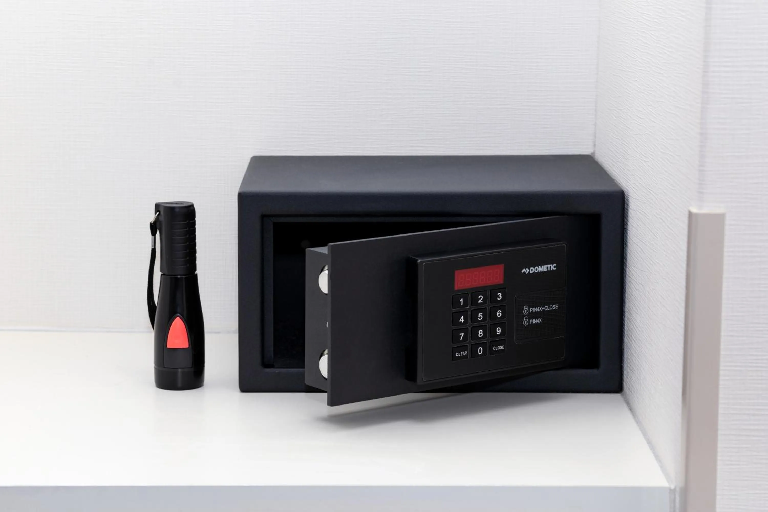 safe in HOTEL ECCLESIA