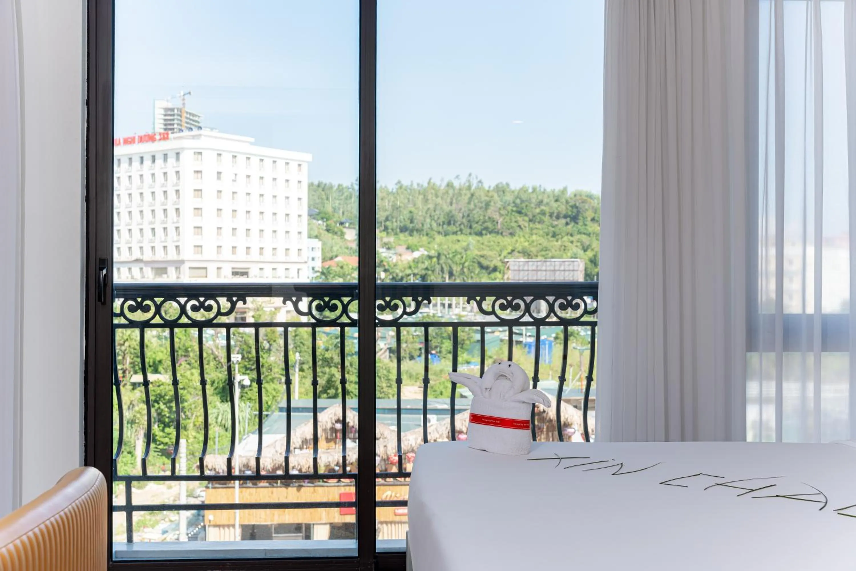 View (from property/room), Bed in Danitel Halong