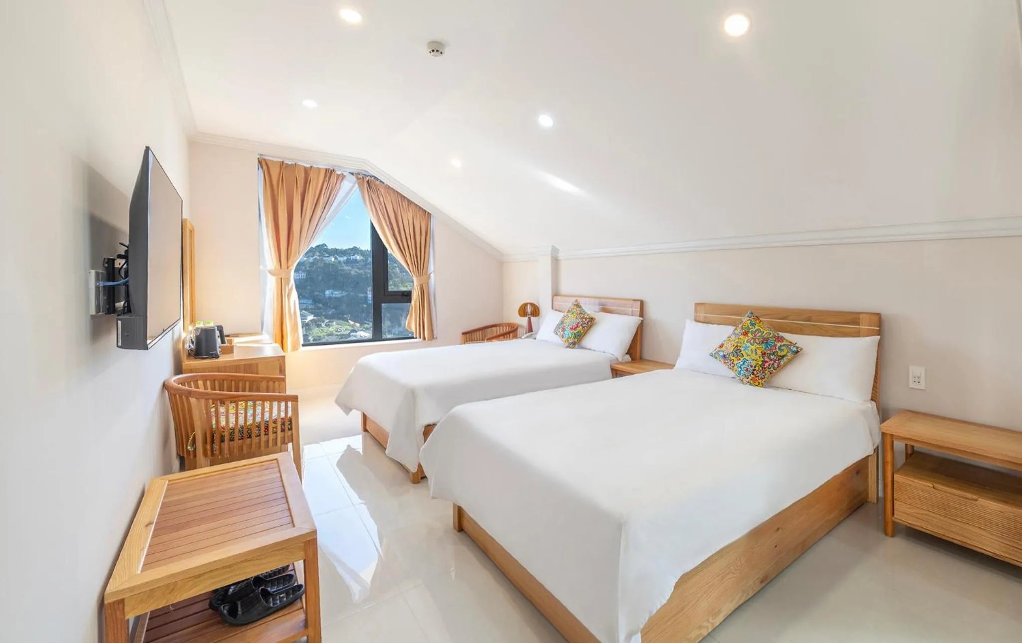 Bed in Cerasoi Boutique Villa Dalat