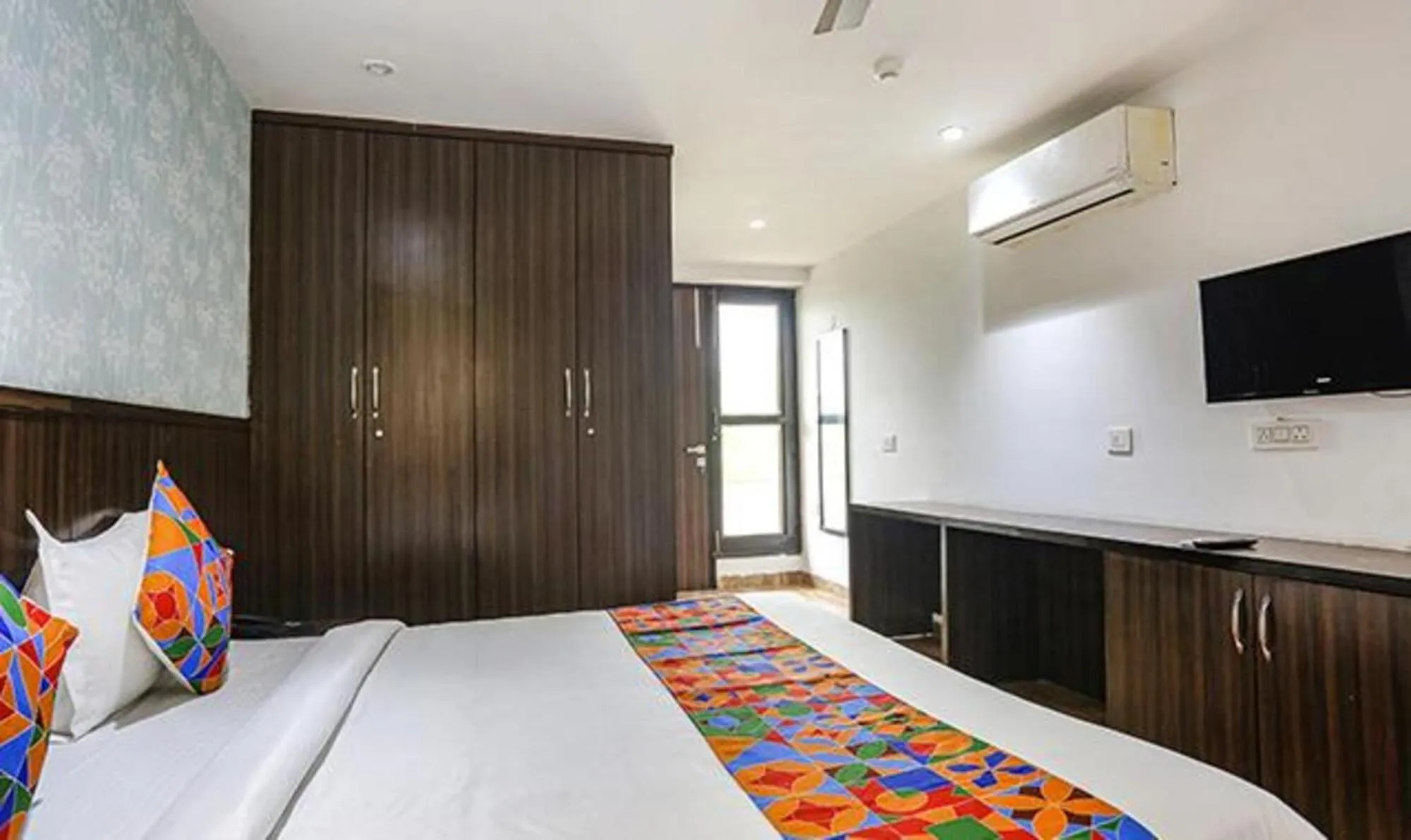 Bed in FabExpress RG Stay