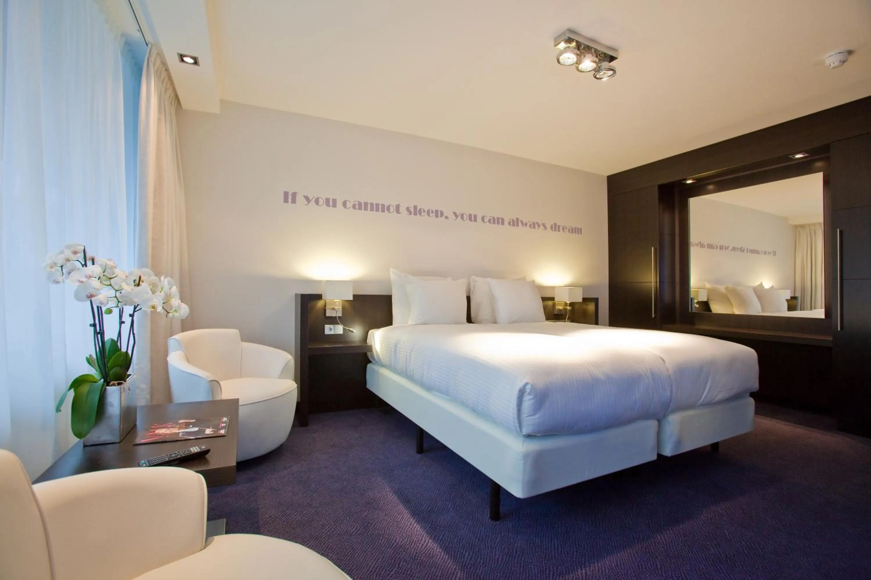 Photo of the whole room, Bed in Van der Valk Hotel Assen