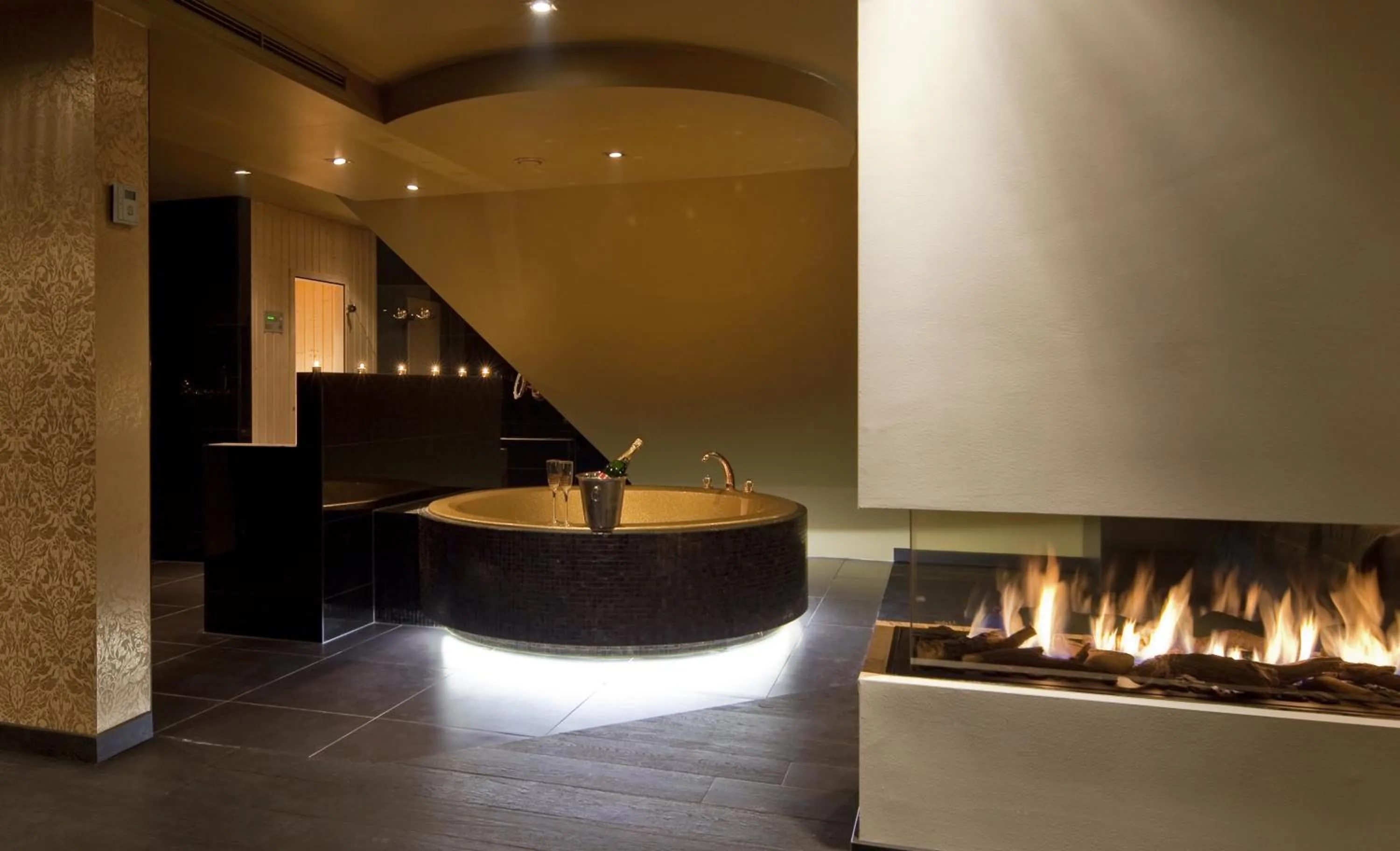 Bathroom in Van der Valk Hotel Assen