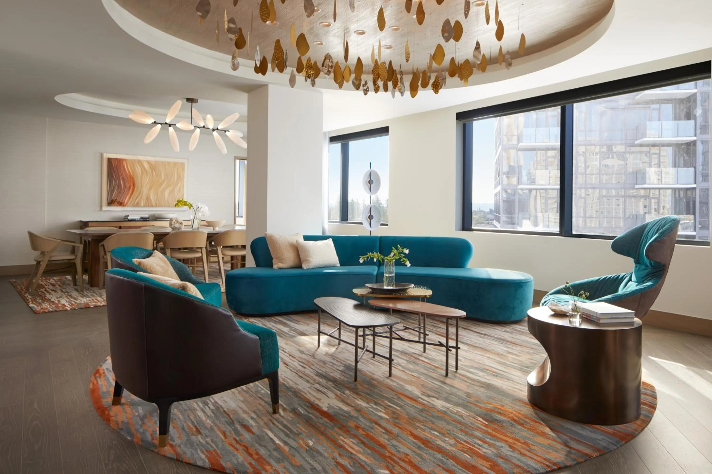 Living room in InterContinental Seattle Bellevue, by IHG