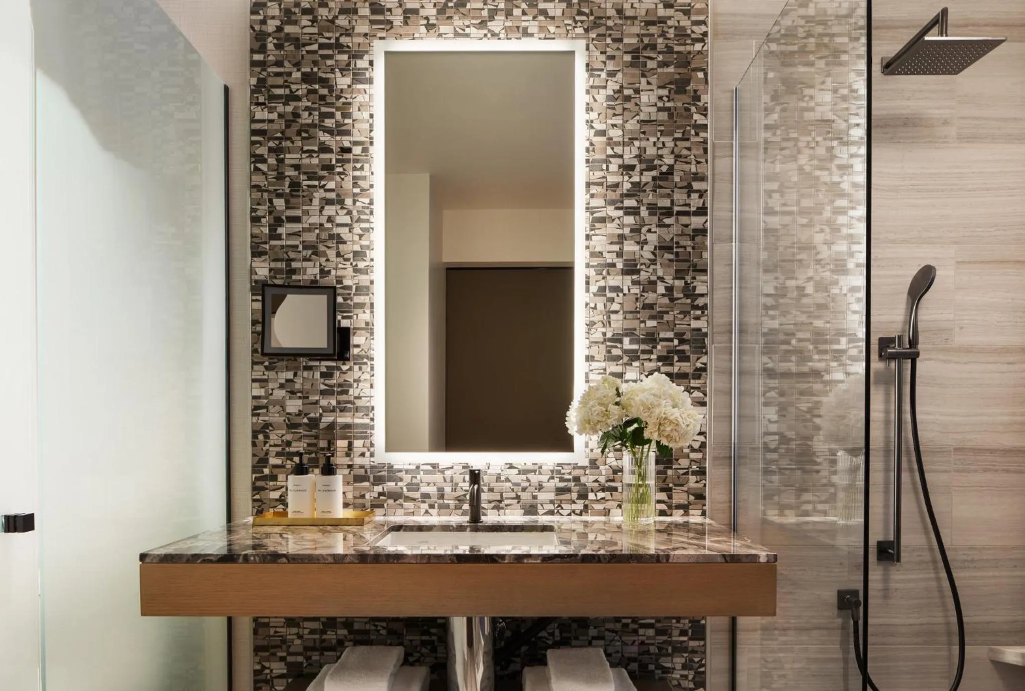 Bathroom in InterContinental Seattle Bellevue, by IHG