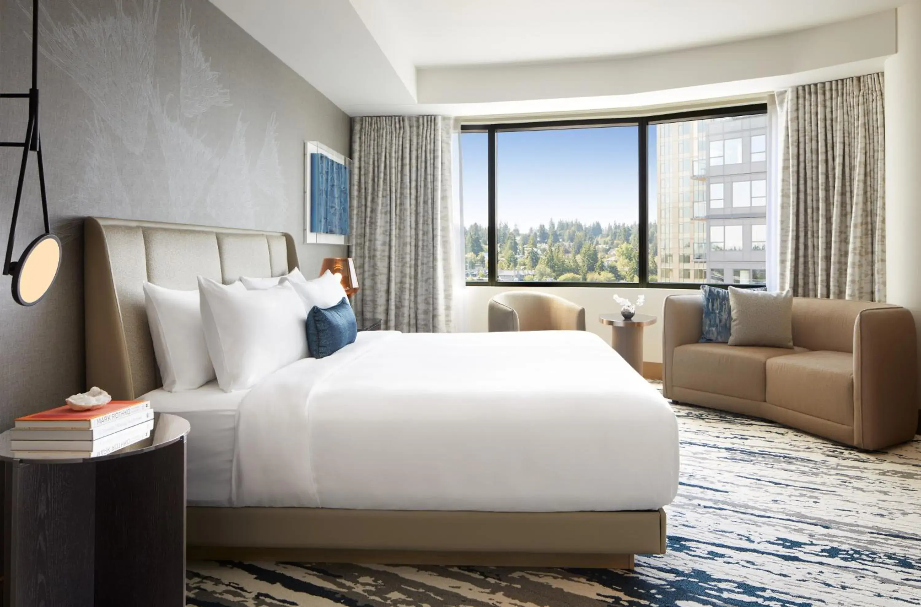 Premium Corner King Room in InterContinental Seattle Bellevue, by IHG Premium Corner King Room in InterContinental Seattle Bellevue, by IHG