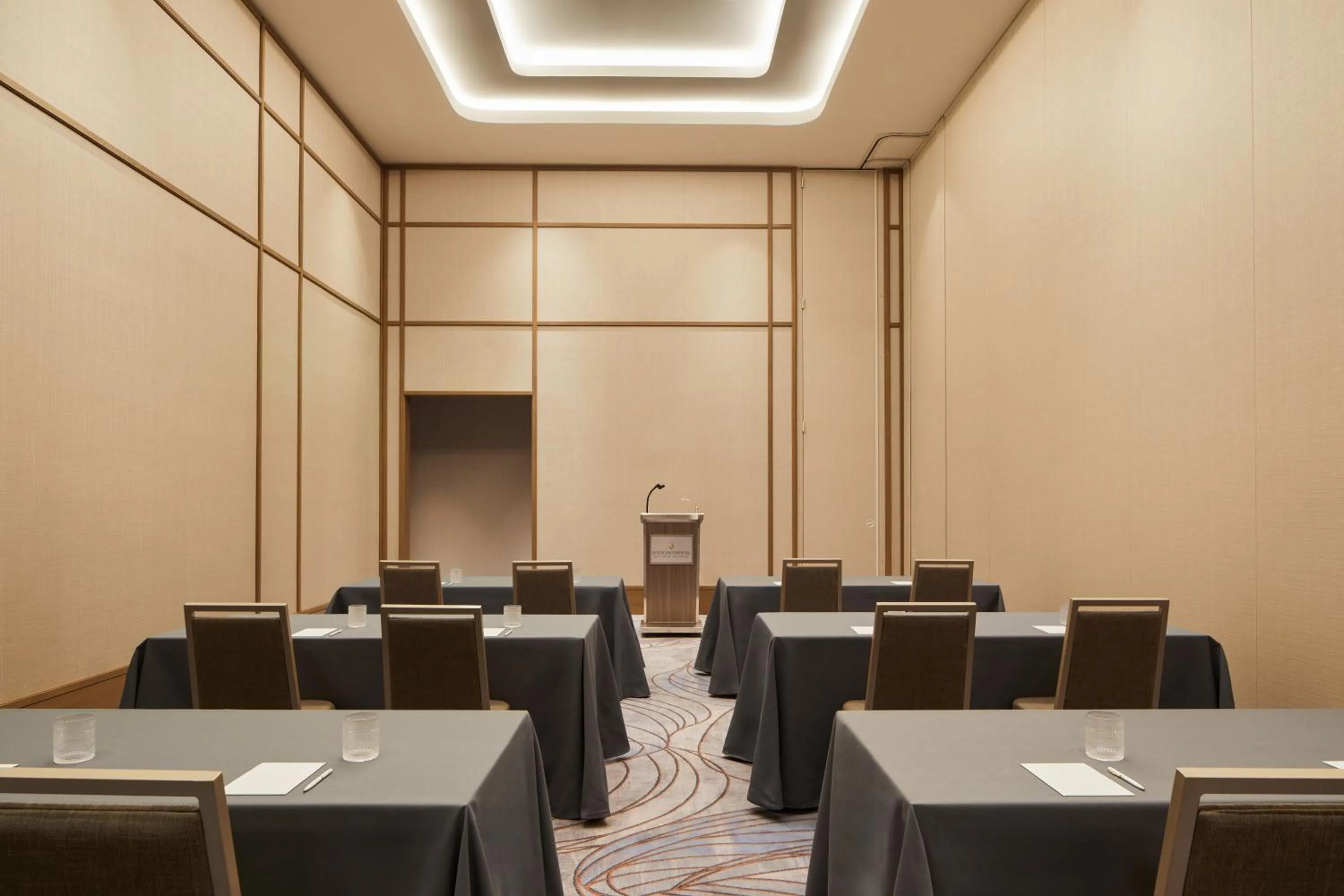 Meeting/conference room in InterContinental Seattle Bellevue, by IHG